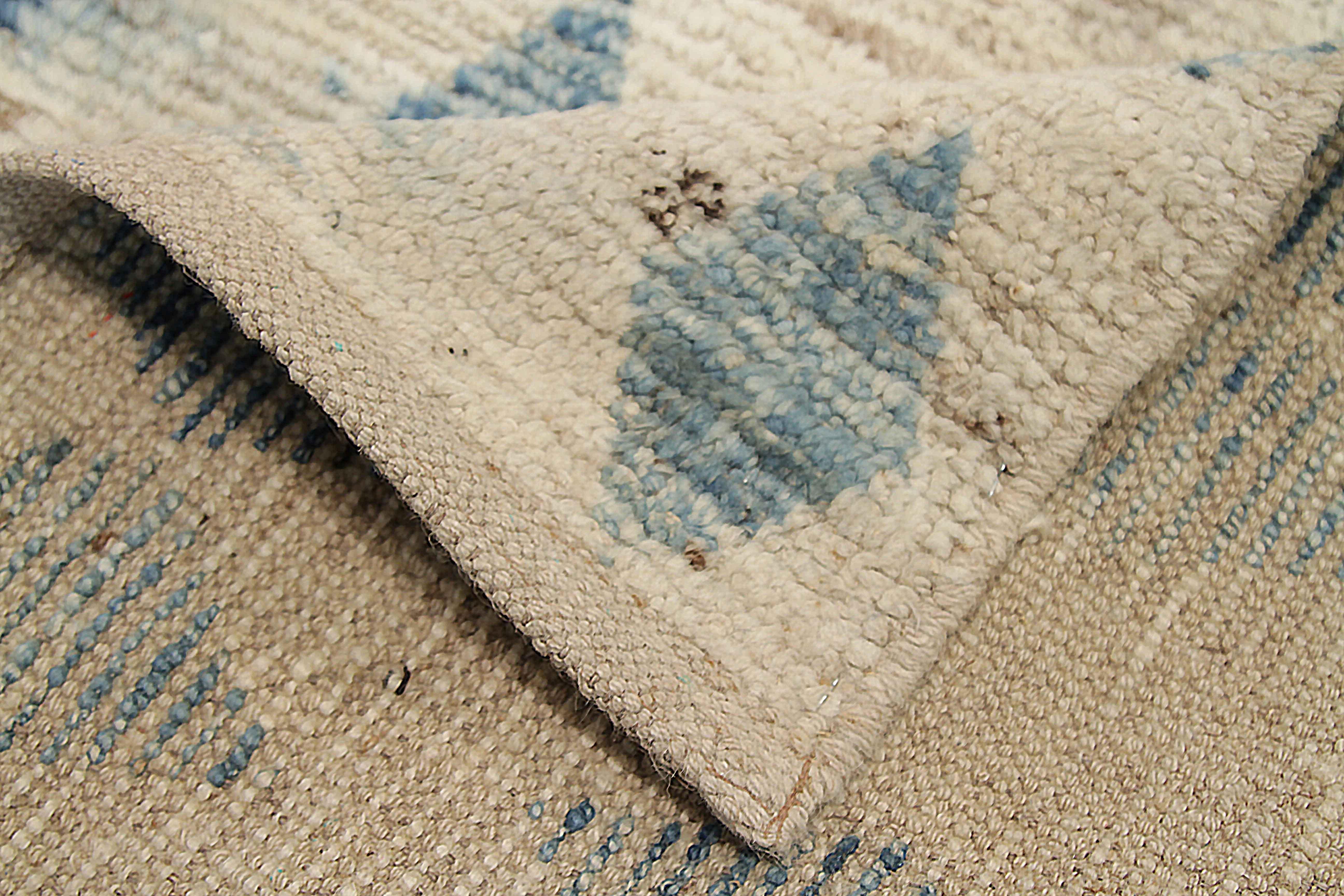 Marokkanischer Afghanistan-Läufer Circa 1990 - Wolle Blau Elfenbein Design - 92296 (20. Jahrhundert) im Angebot