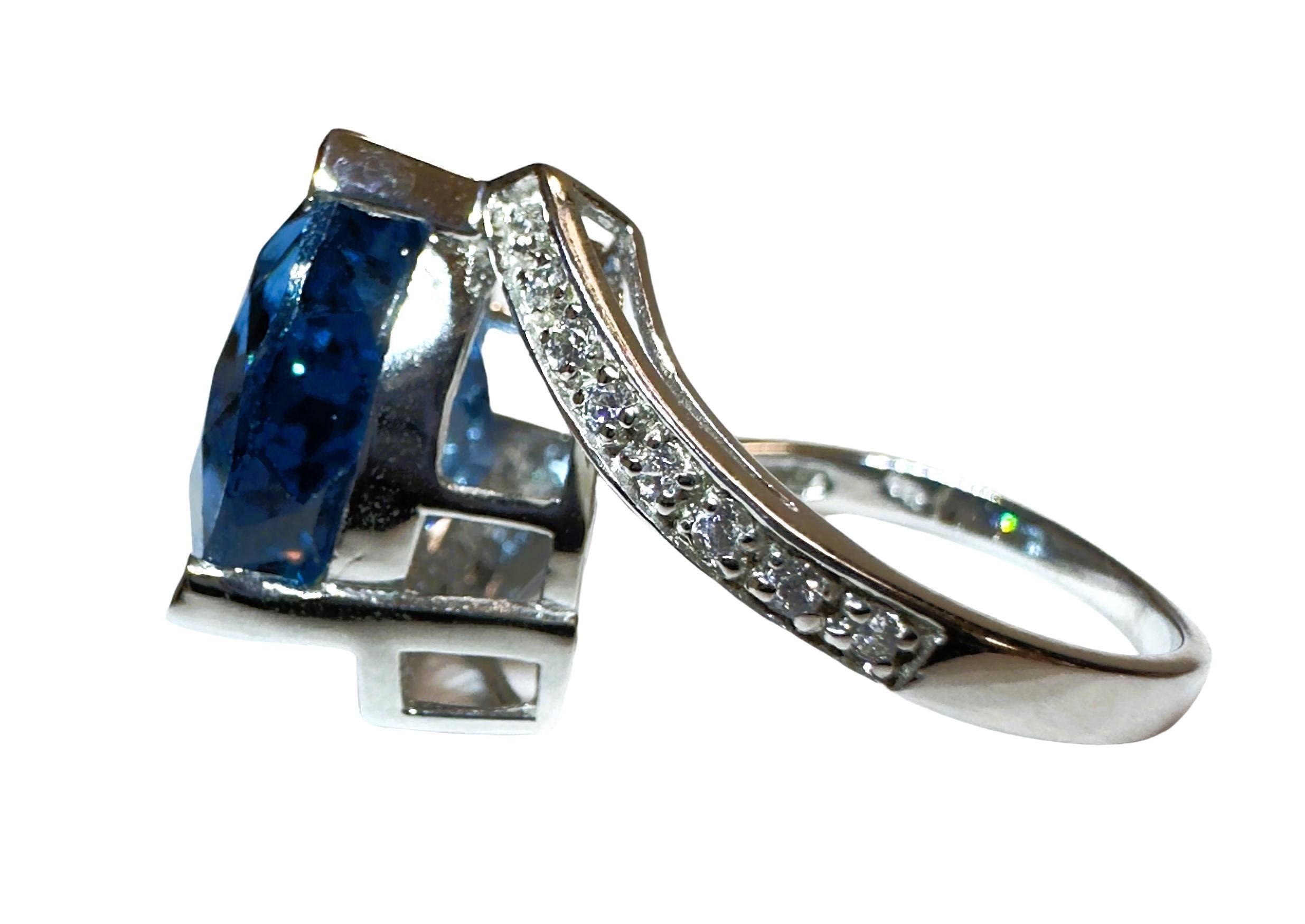 Art Deco New African 10.6 Ct Swiss Blue Topaz & White Sapphire Sterling Ring For Sale