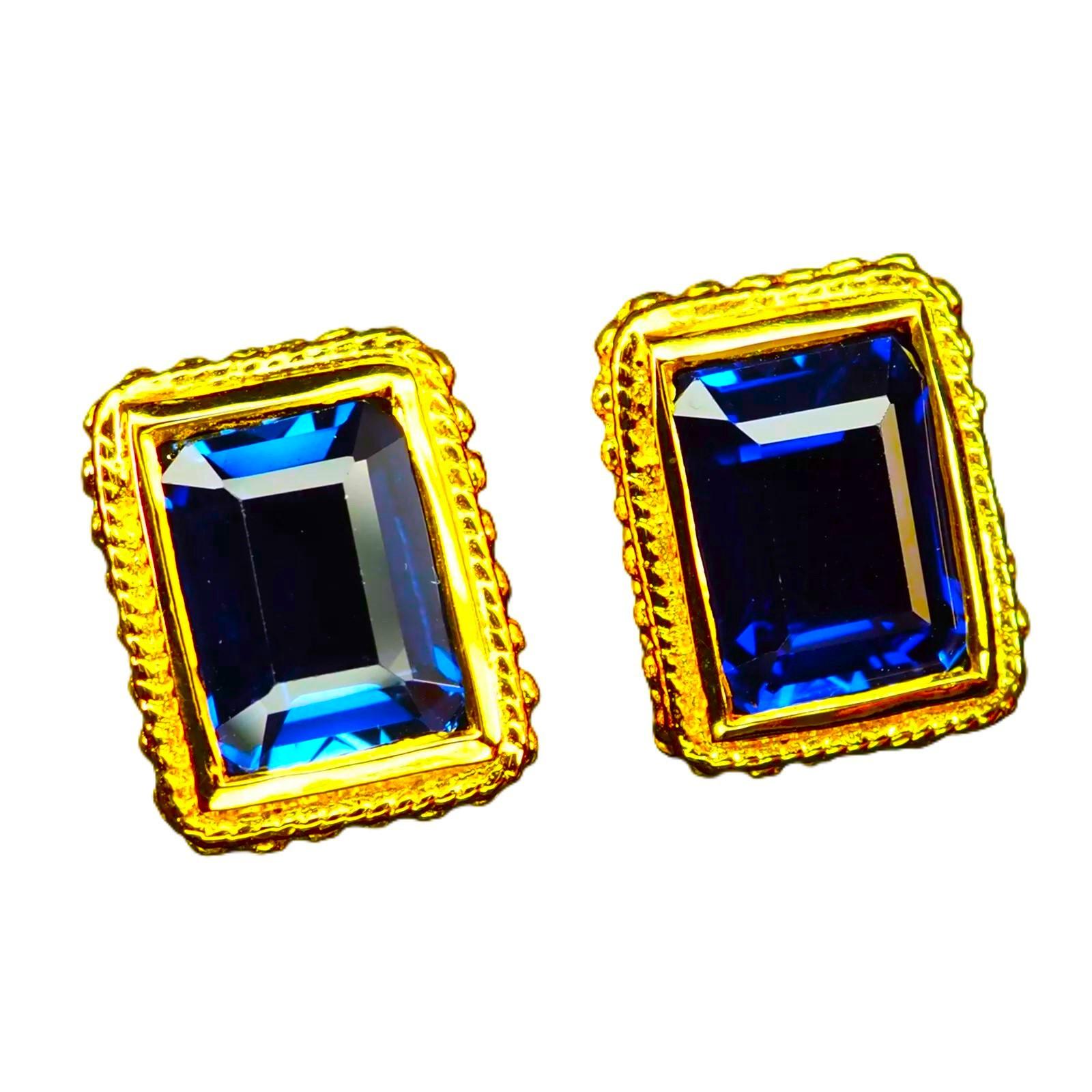 New 11.40 Carat Blue Sapphire Baguette Yellow Gold Plated Sterling Earrings In New Condition For Sale In Eagan, MN