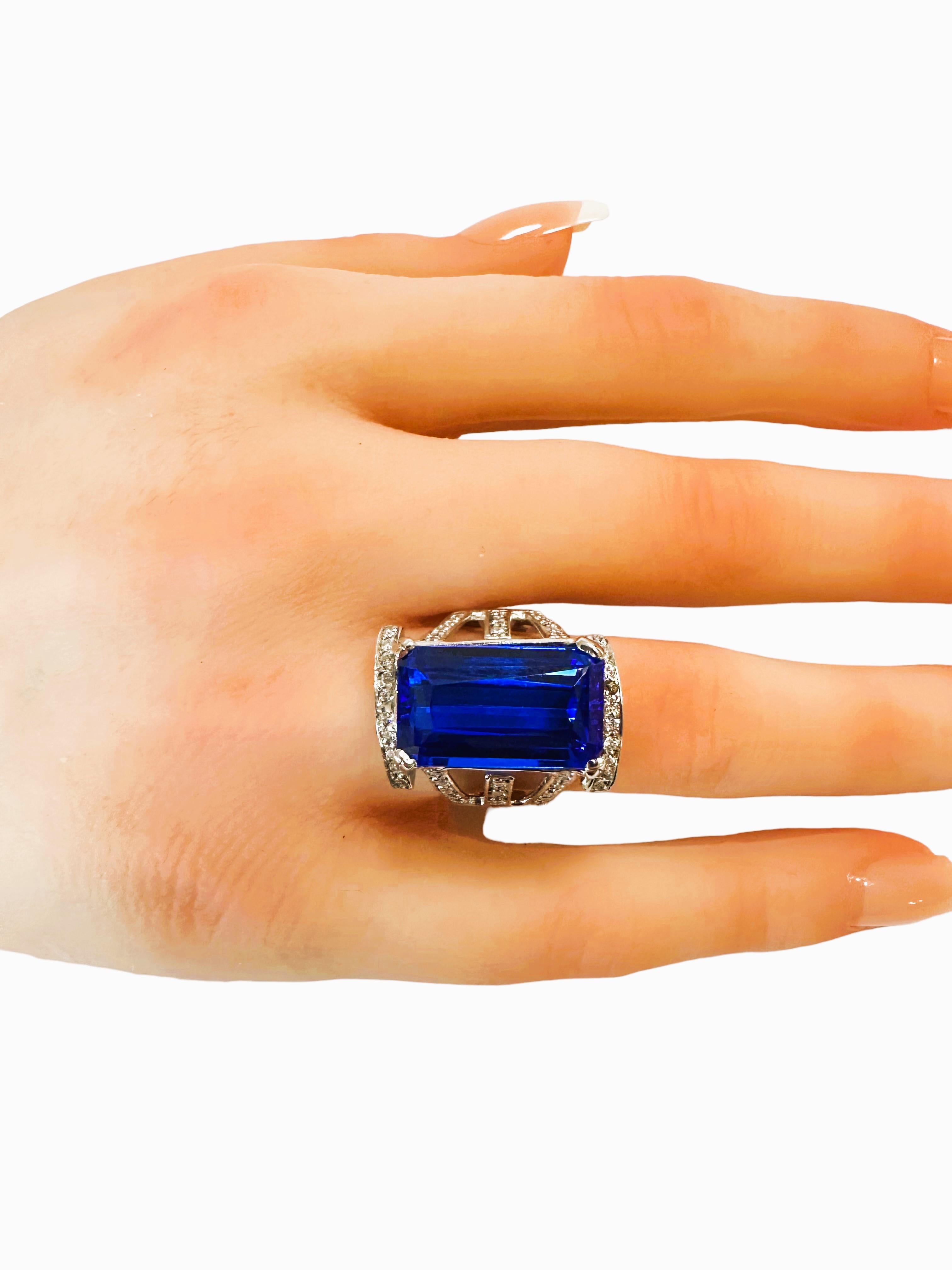 New African 12.0 ct Neon Blue Topaz & White Sapphire Sterling Ring Size 6 2