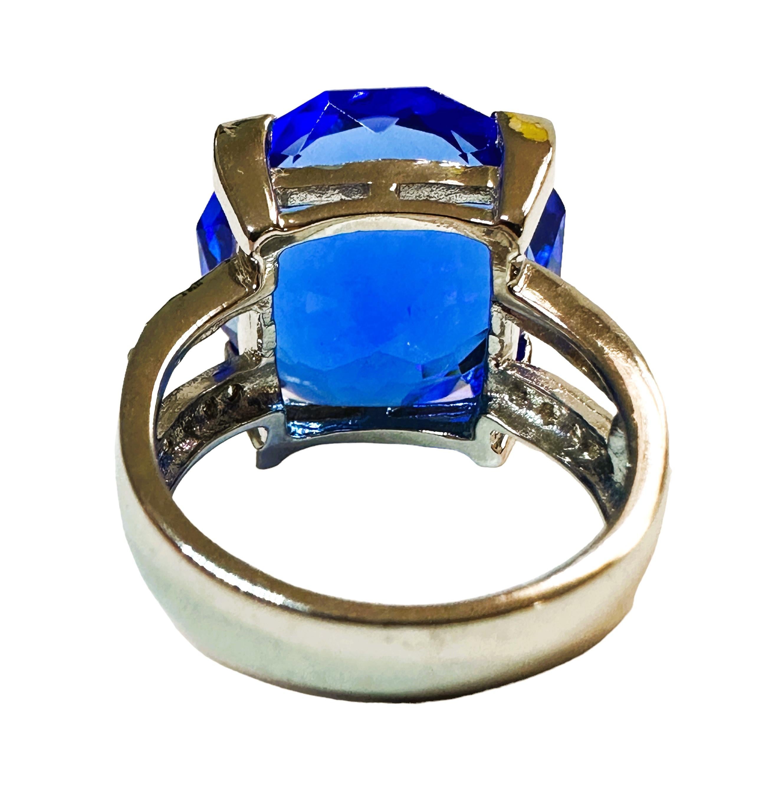 Afrikanischer 15.3 Karat Schweizer Blautopas & weißer Saphir Sterling-Ring, neu (Rundschliff)