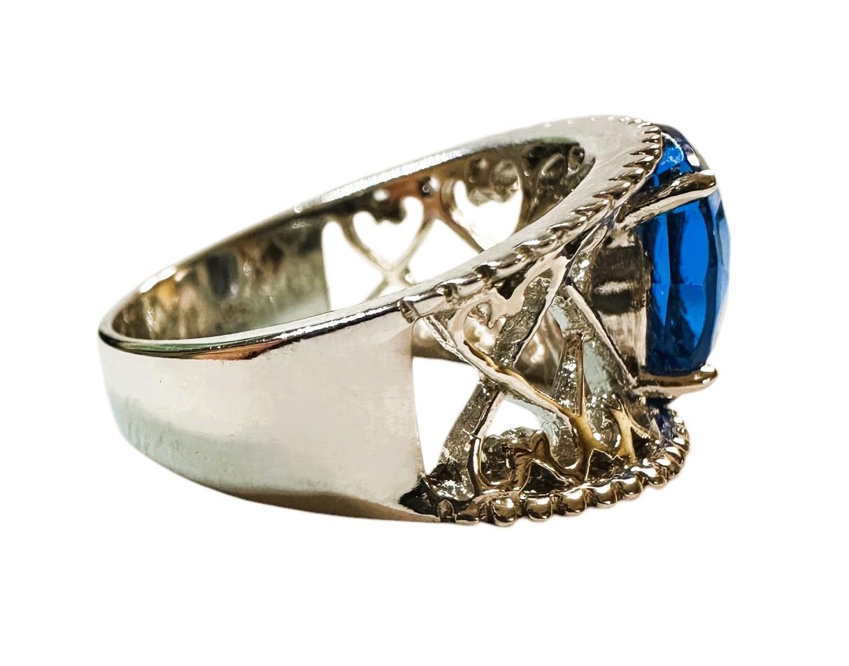 New African 8.85 Ct Pear Cut Swiss Blue Topaz Sterling Silver Ring Size 6.75 In New Condition For Sale In Eagan, MN