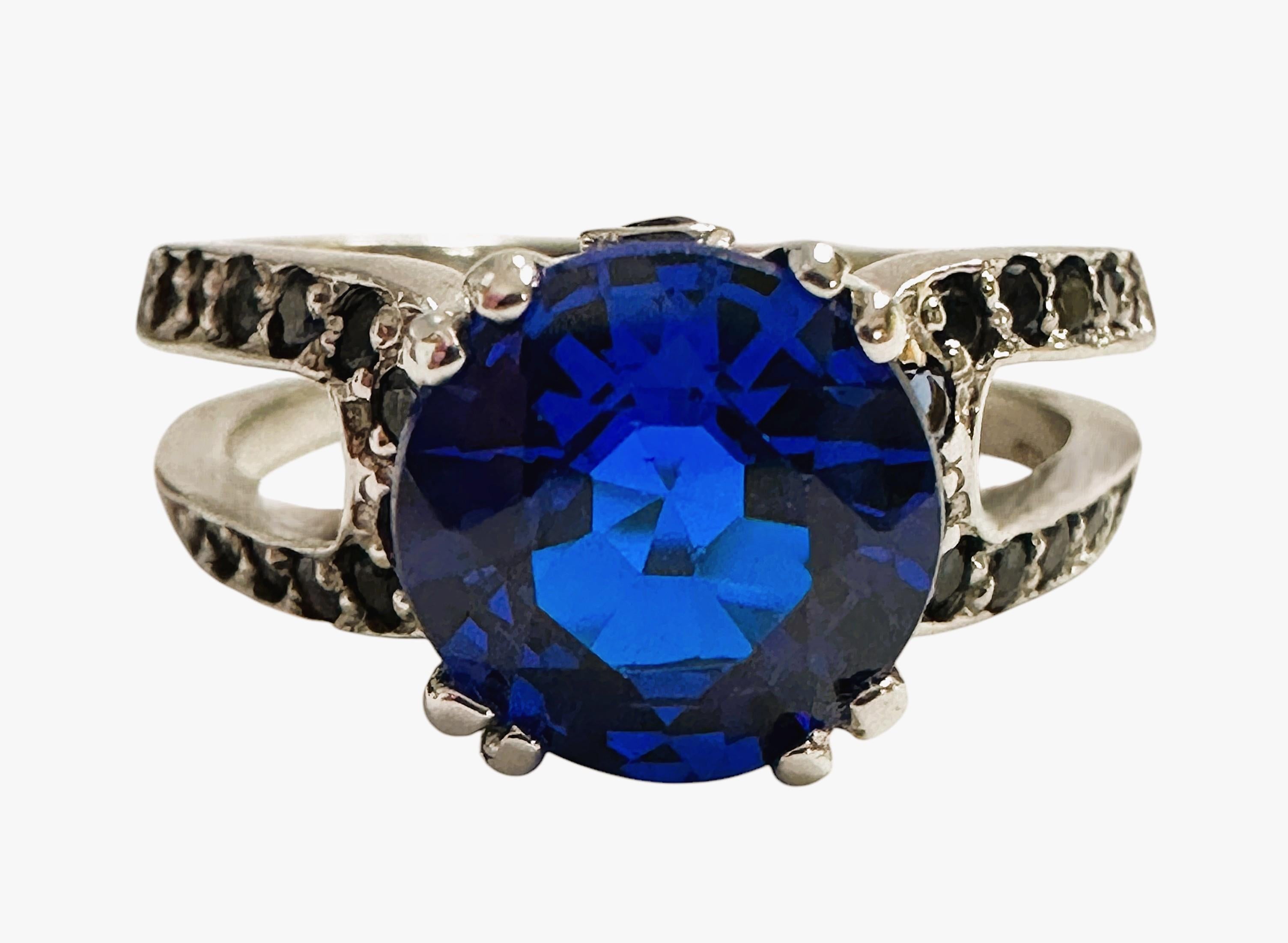 Art Deco New 2.50 Carat Royal Blue Topaz & Diamond Cut Sapphire Sterling Ring For Sale