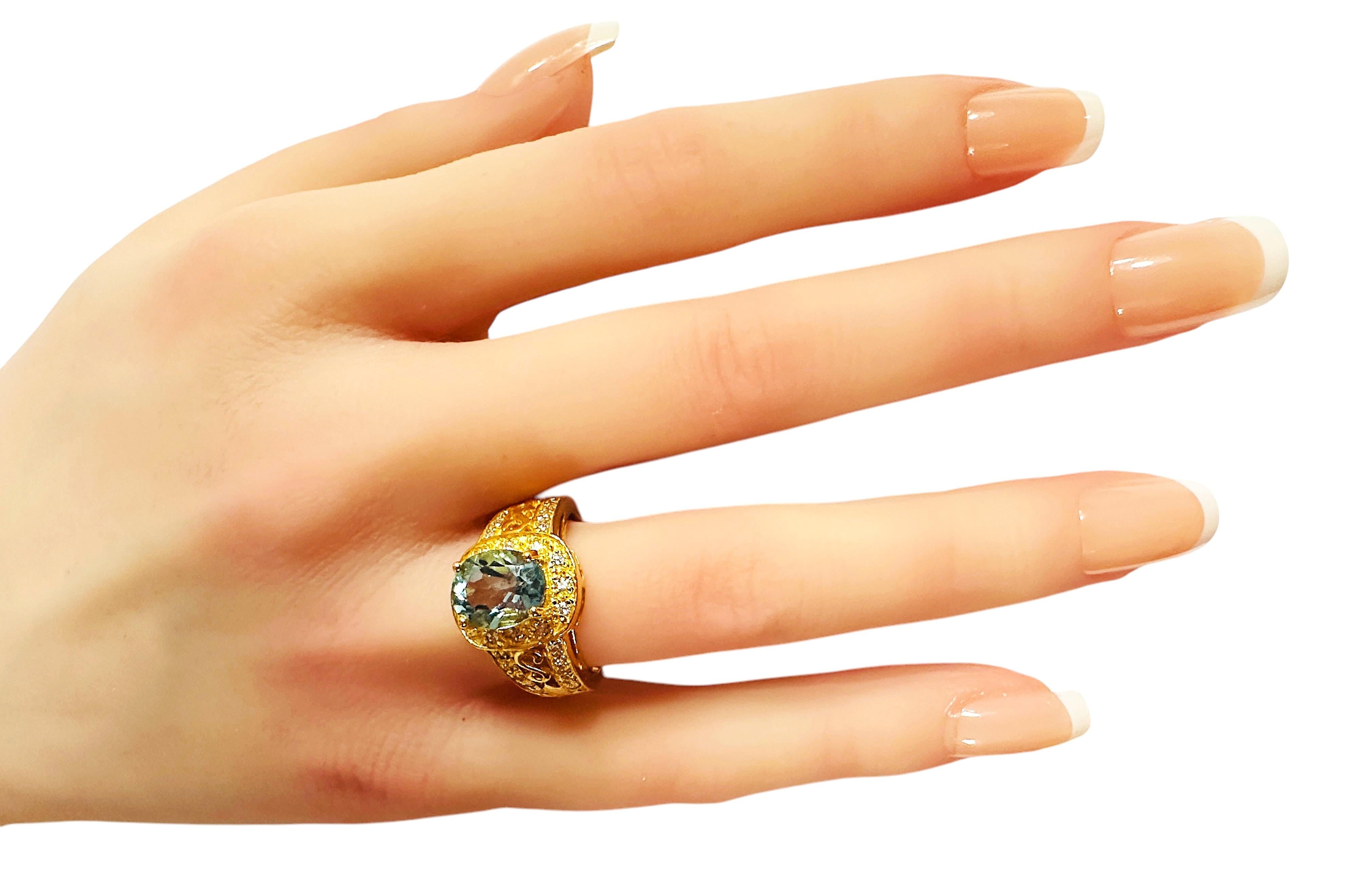 Nuevo Anillo de oro de ley con zafiro verde de 3.13 quilates y zafiro talla diamante R en venta 1