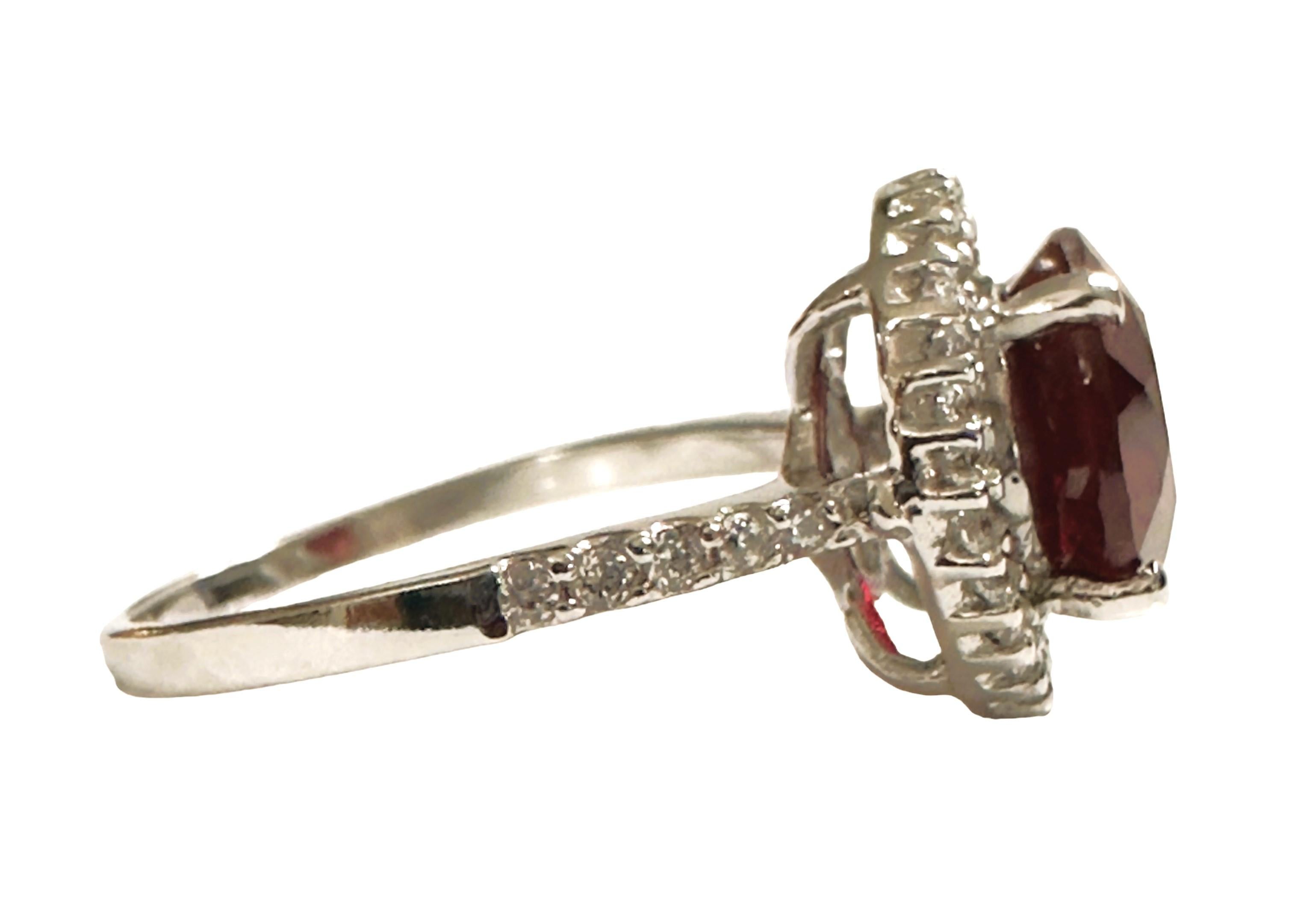 New African 3.5 ct Rasberry Red Sapphire & White Sapphire Sterling Ring In New Condition For Sale In Eagan, MN
