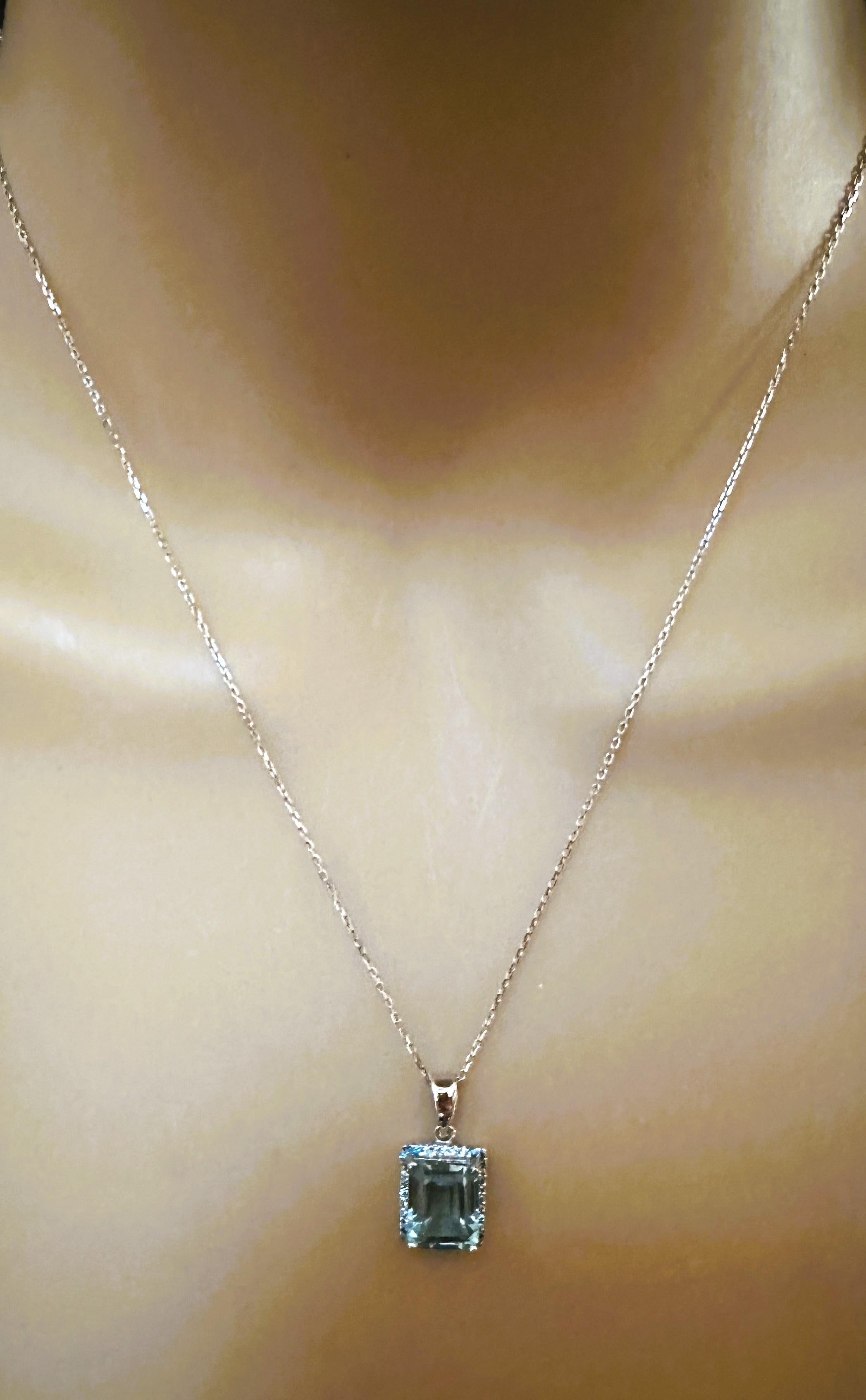 Art Deco New African 3.55 ct Emerald Cut Sea Blue Aquamarine Sterling Pendant Necklace
