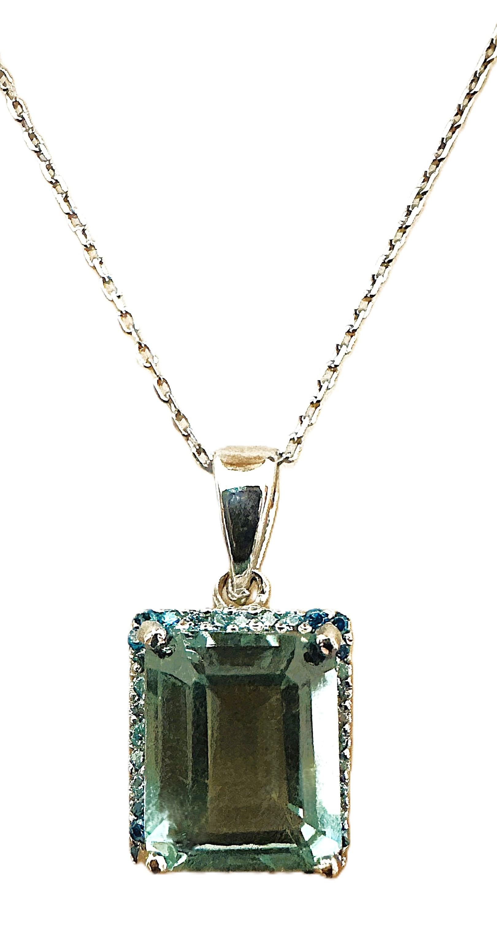 New African 3.55 ct Emerald Cut Sea Blue Aquamarine Sterling Pendant Necklace In New Condition In Eagan, MN