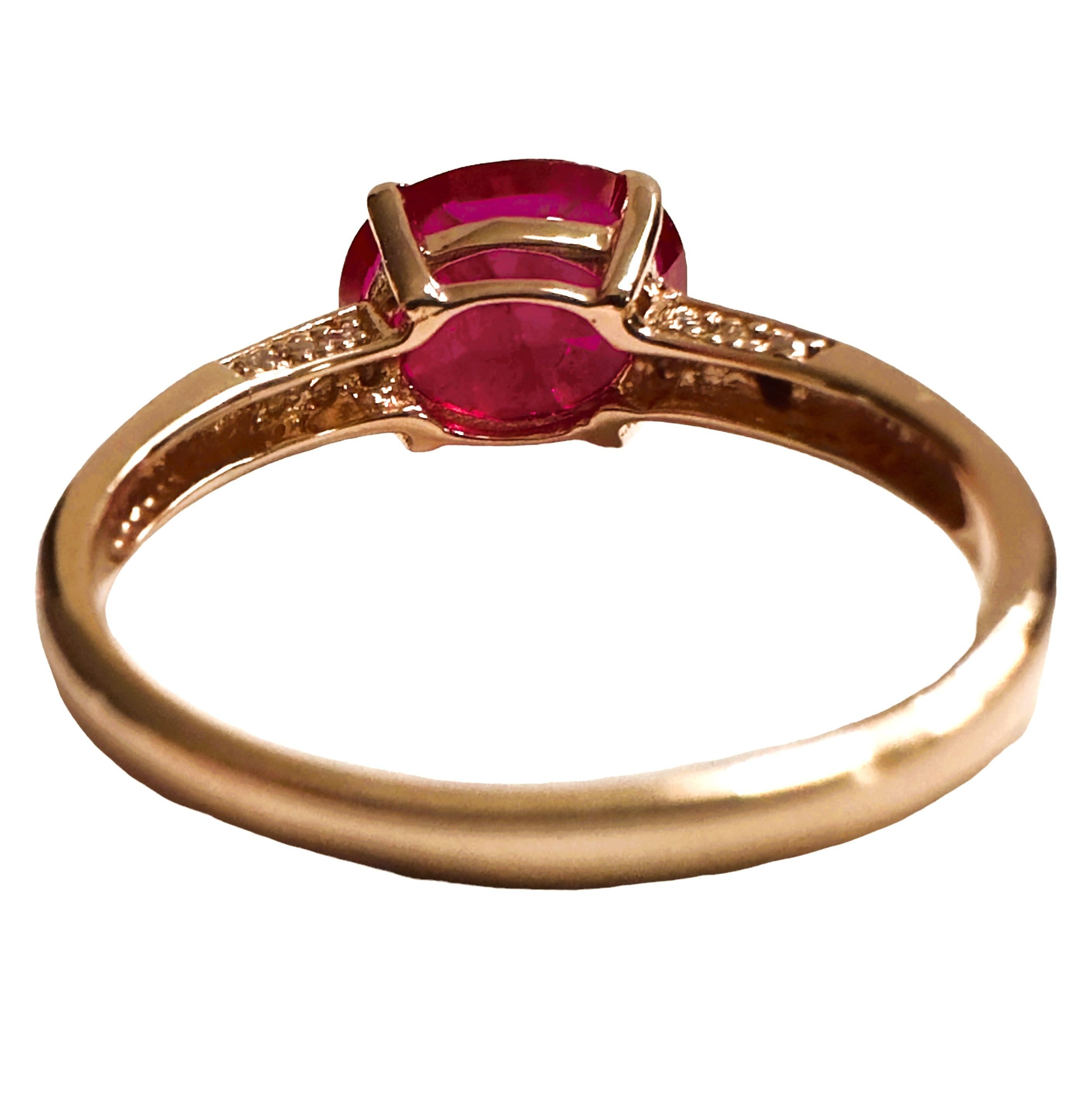 Neu Afrikanischer 3,70 Karat Rosa-Roter Saphir Rose Vergoldeter Sterling Ring (Ovalschliff)