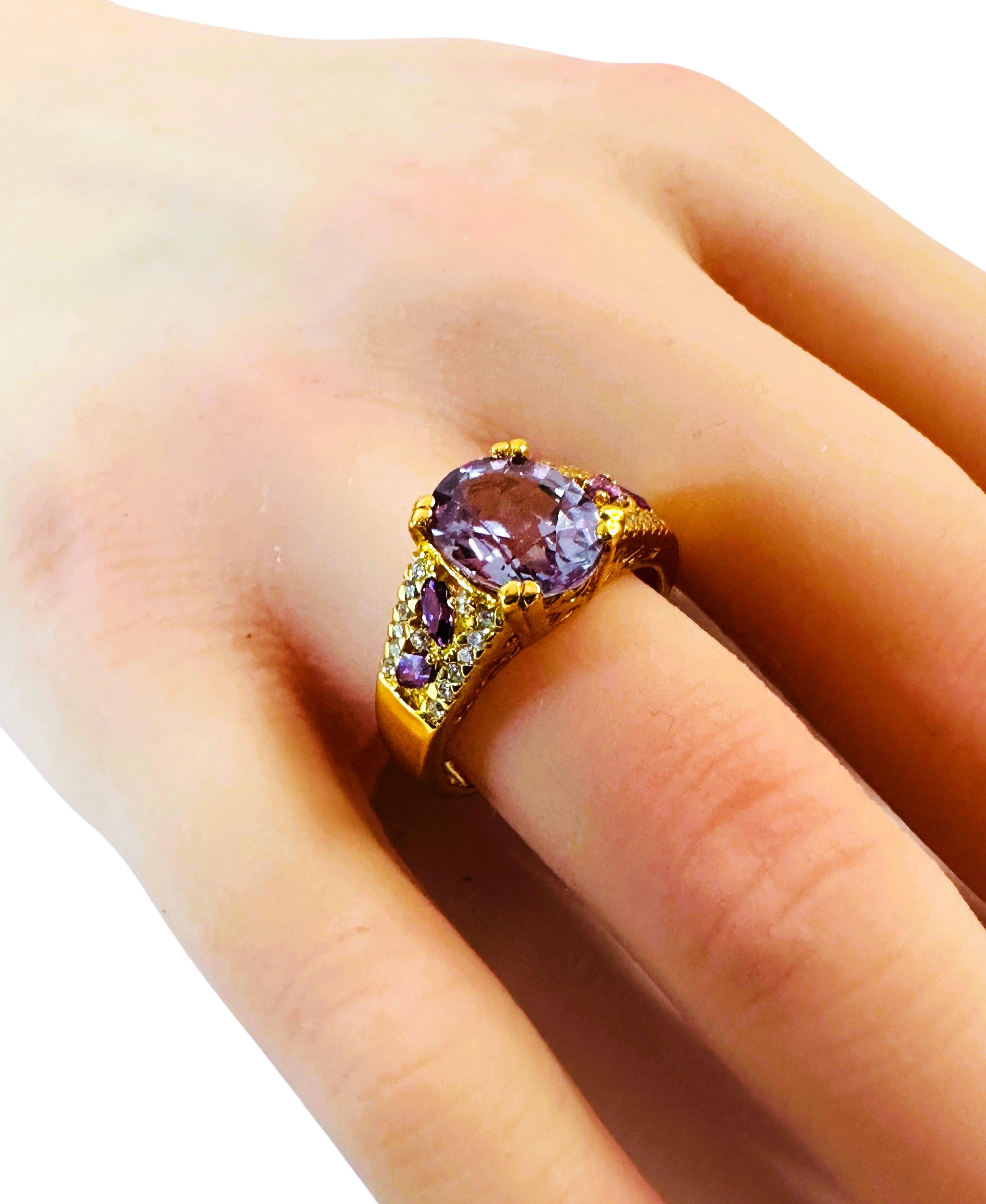 New 3.9 Carat Blue Purp Sapphire & Diamond Cut Sapphire R Gold Sterling Ring in vendita 1
