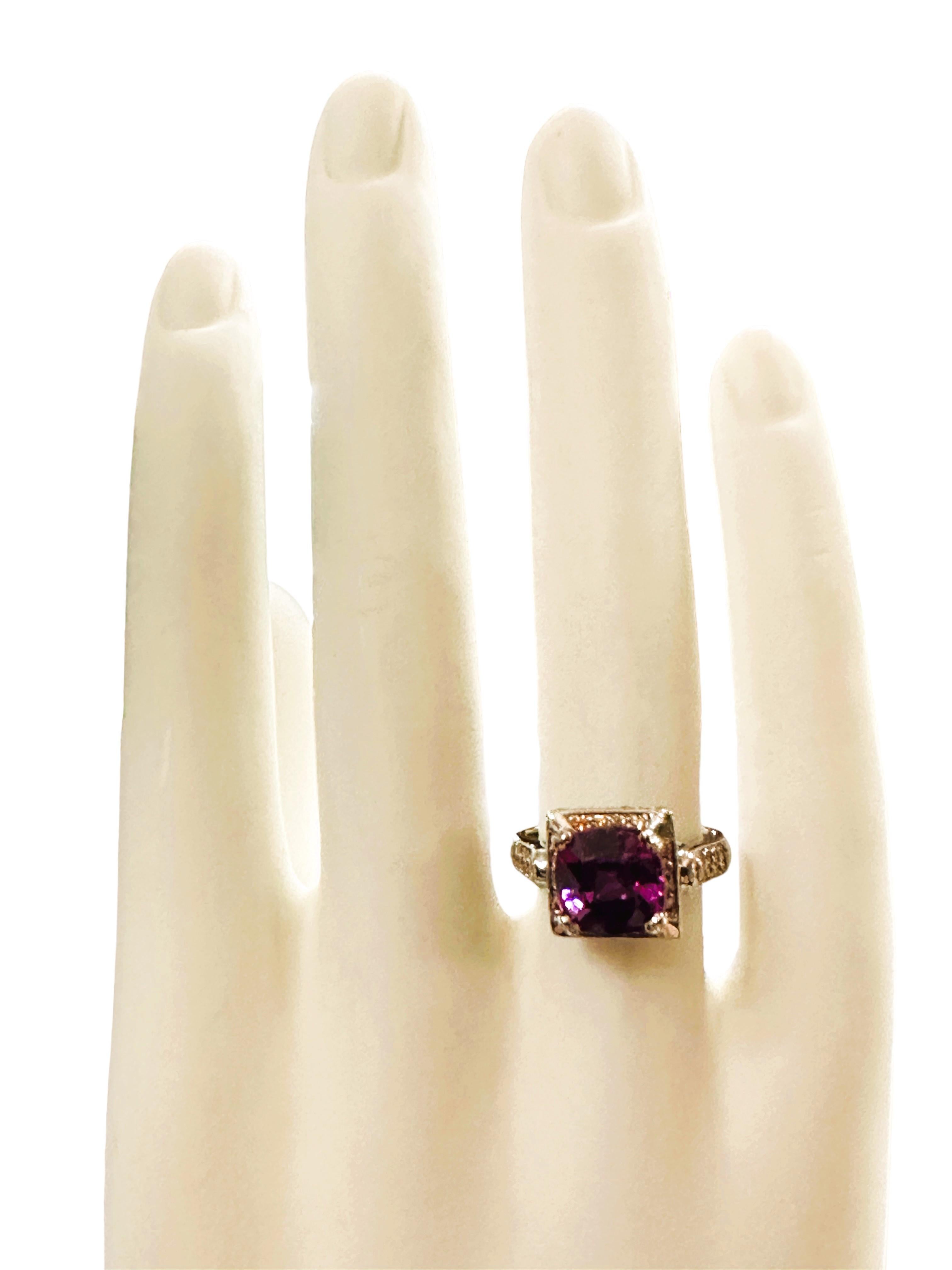 Antique Cushion Cut New African 3.90 Ct Blue Purple & Champagne Sapphire Sterling Ring For Sale