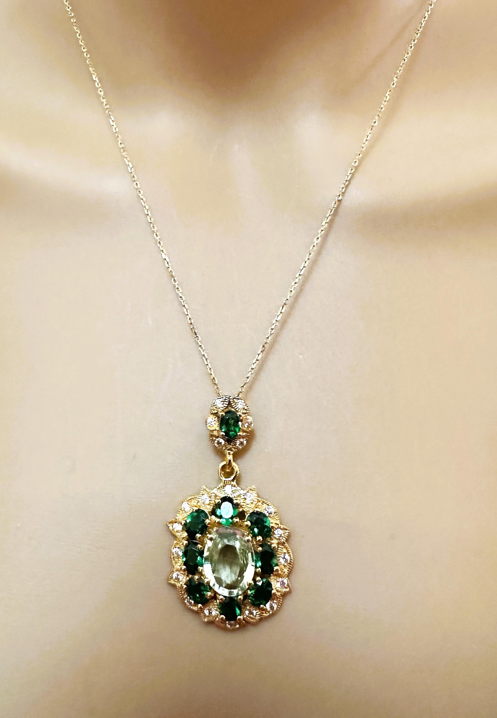 Oval Cut New African 4.12 ct Lt Green Peridot & Tsavorite YGold Plated Sterling Necklace For Sale