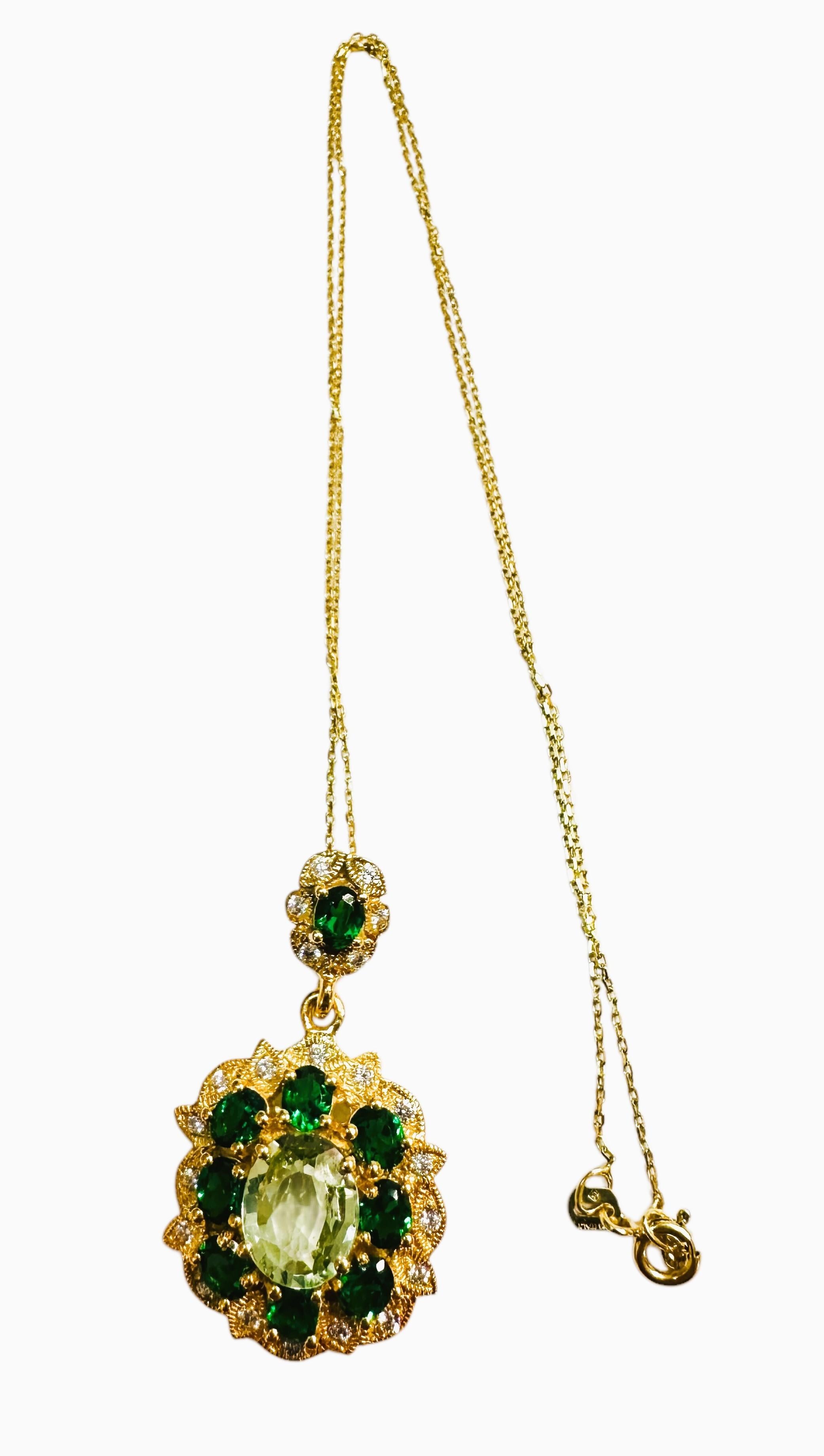 New African 4.12 ct Lt Green Peridot & Tsavorite YGold Plated Sterling Necklace In New Condition For Sale In Eagan, MN