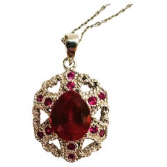 New African 4.50 ct Pear Cut Red Sapphire Sterling Anhänger Halskette
