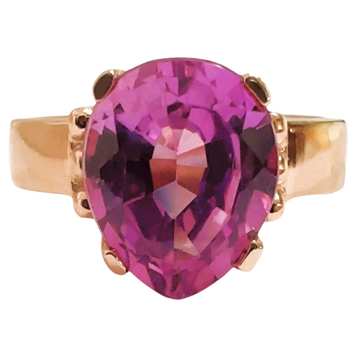 Bague africaine neuve en or rose plaquée avec saphir rose taille poire de 4,70 carats  en vente