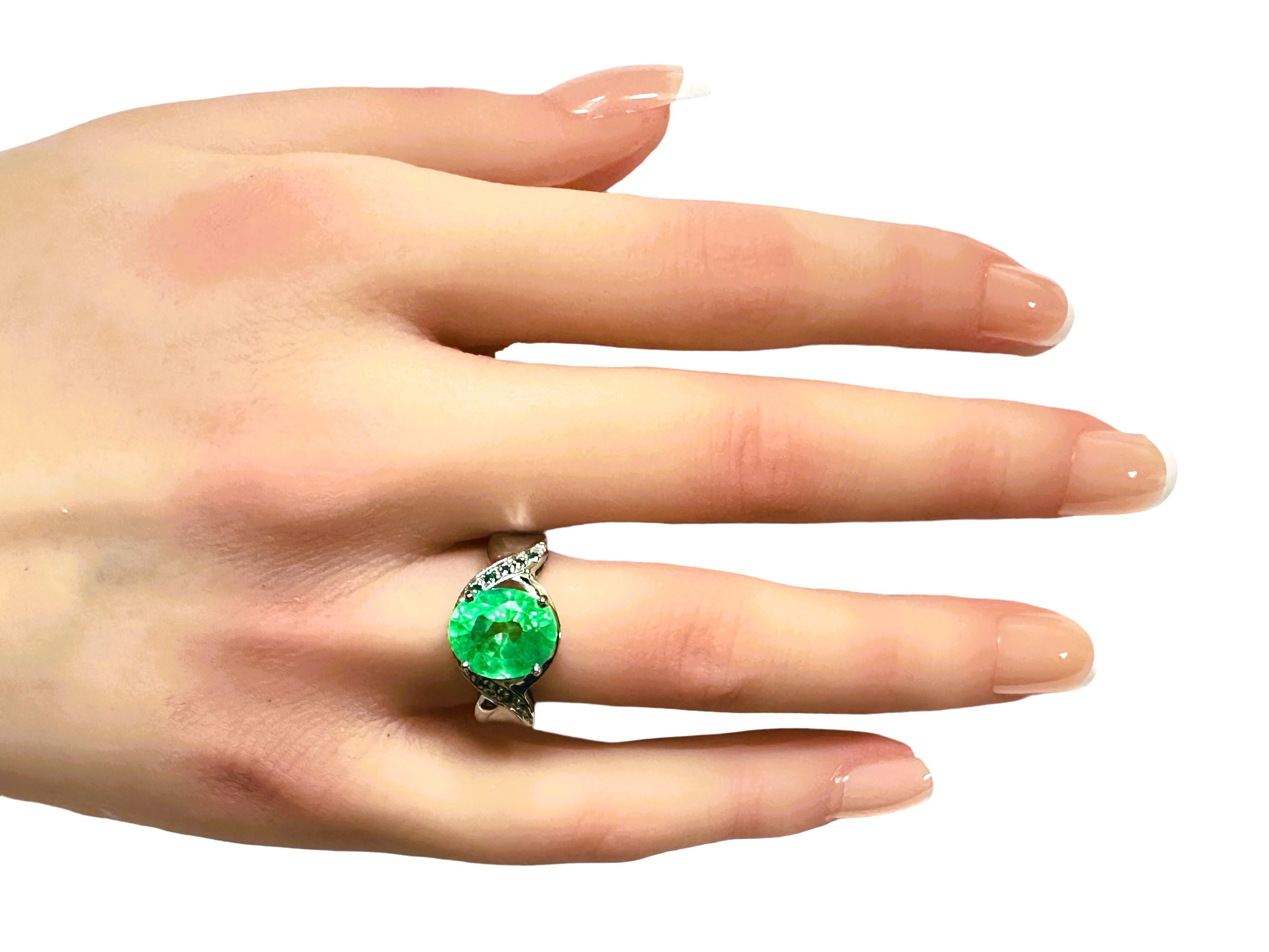 New African 5 Ct Emerald Green Garnet Sapphire & Tsavorite Sterling Ring  For Sale 2