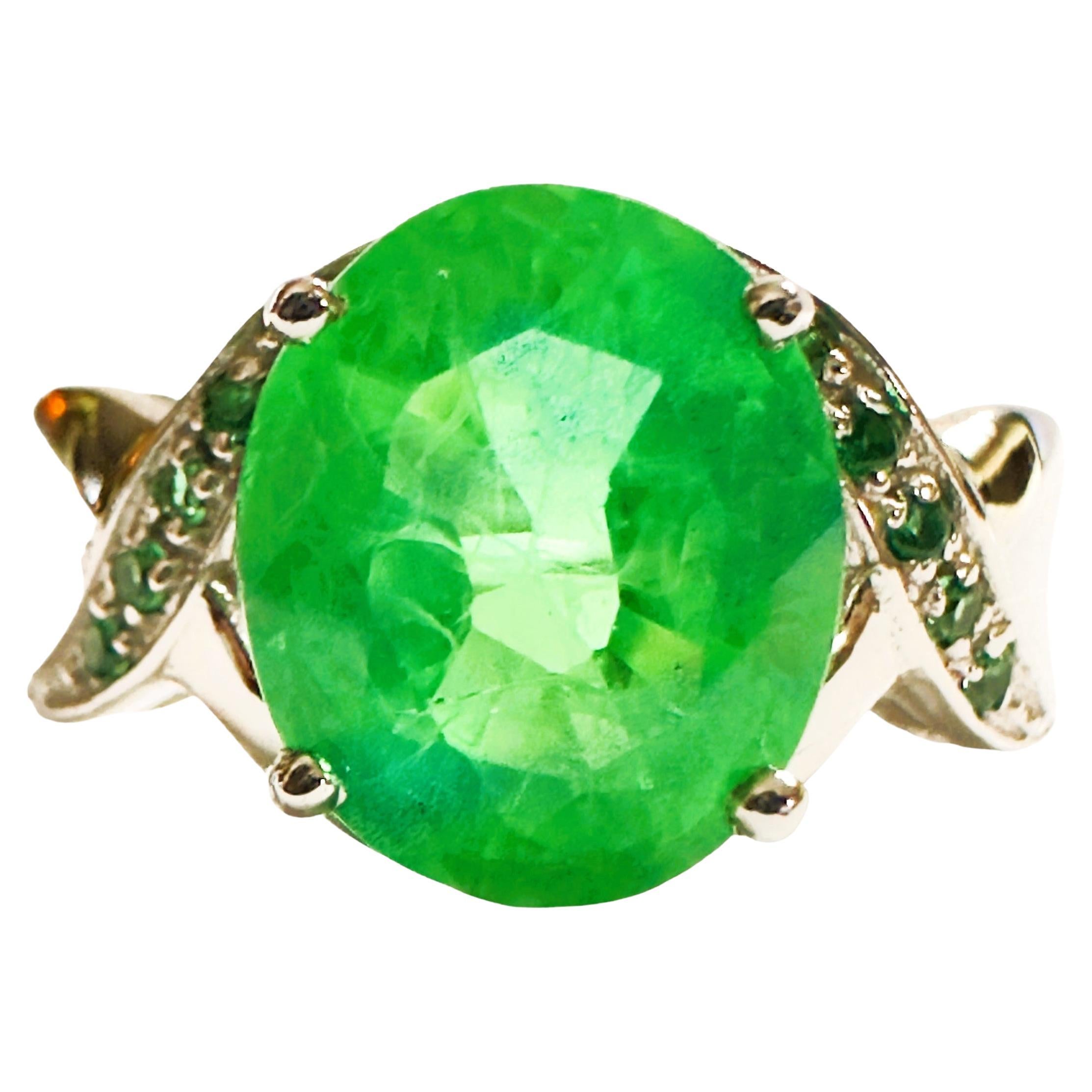 New African 5 Ct Emerald Green Garnet Sapphire & Tsavorite Sterling Ring  For Sale
