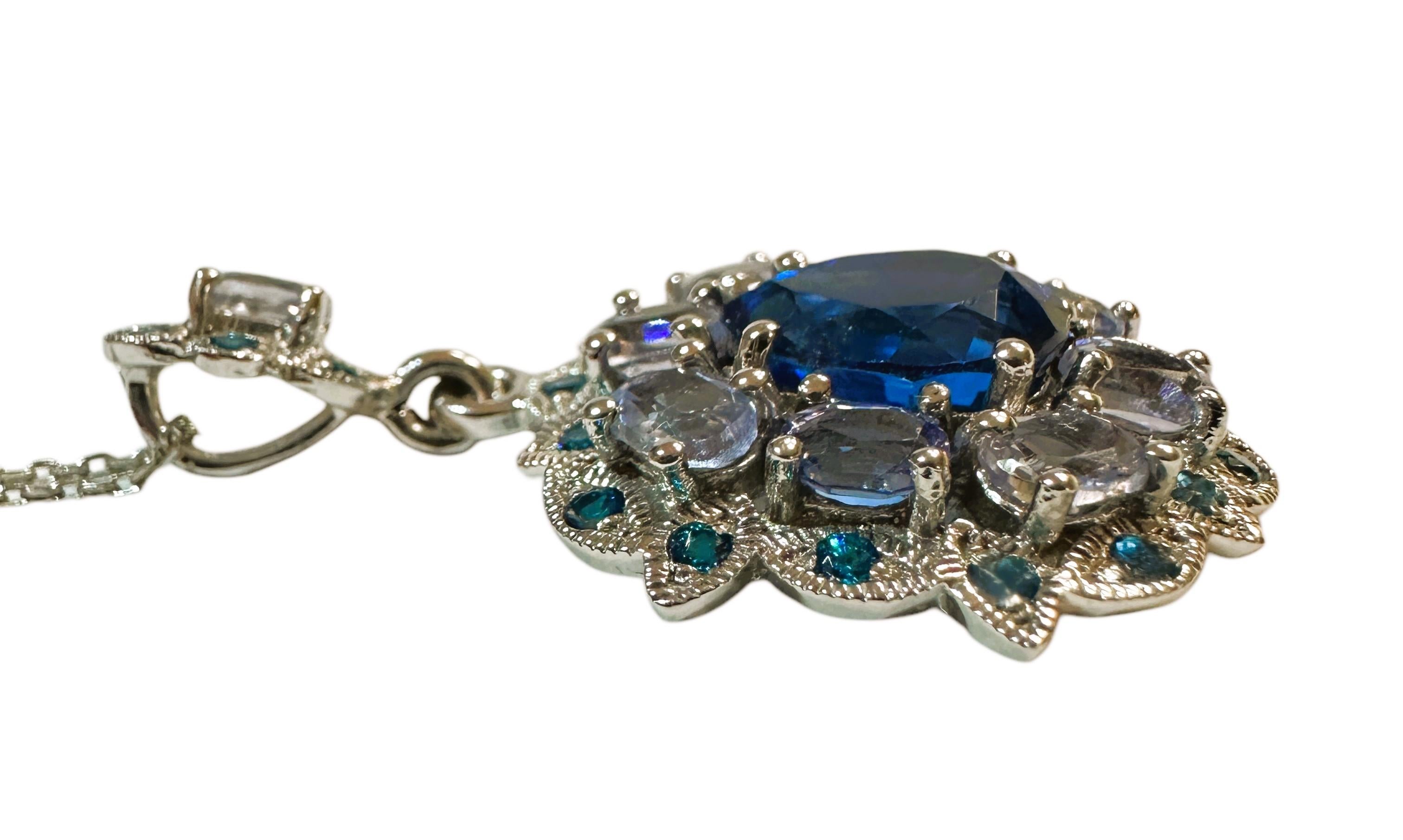 New African 5.12 ct Blue Topaz & Paraiba Blue Sterling Anhänger Halskette (Tropfenschliff) im Angebot