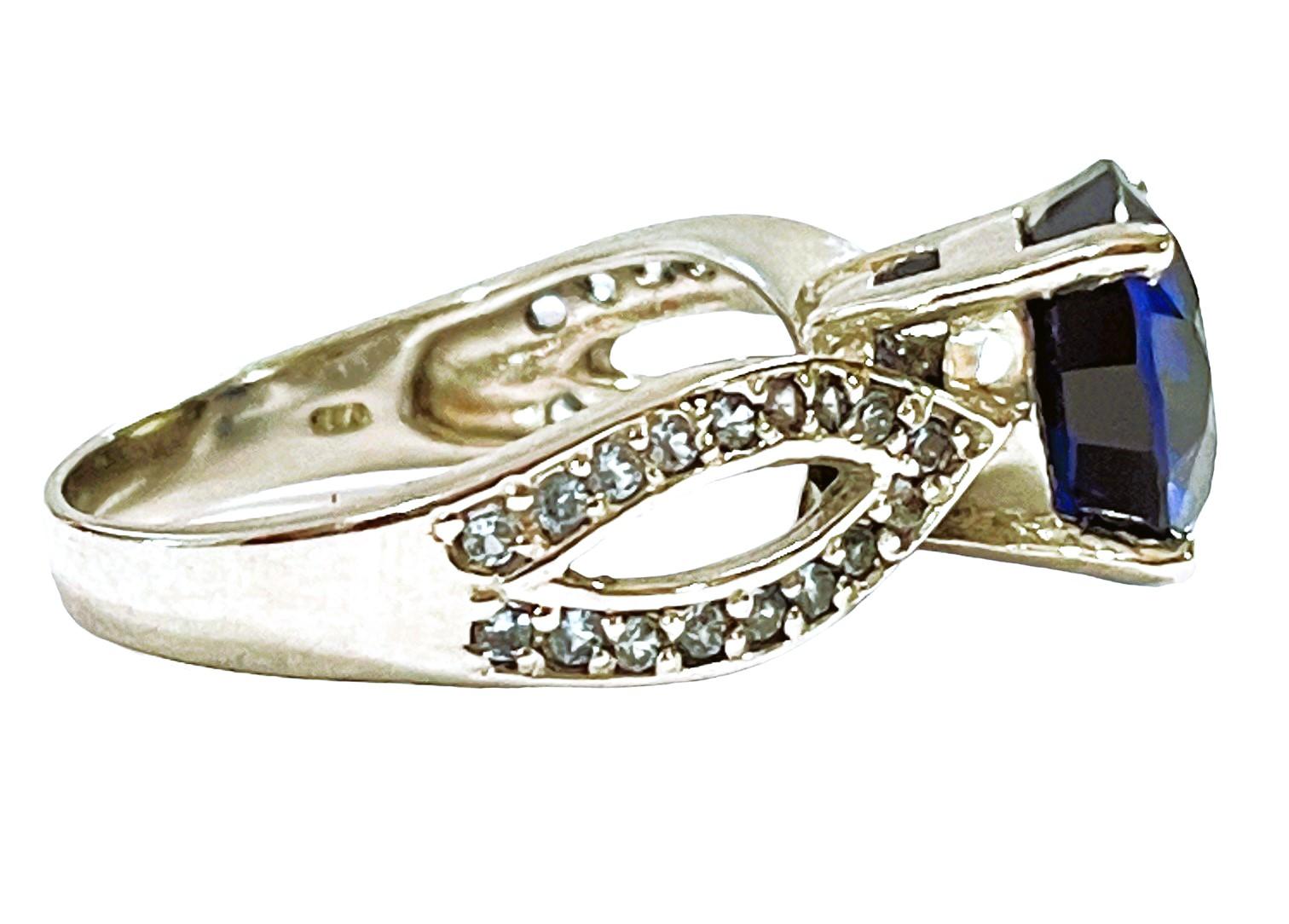 New African 5.2 Ct Kashmir Blue & Light Blue Sapphire Sterling Ring 1