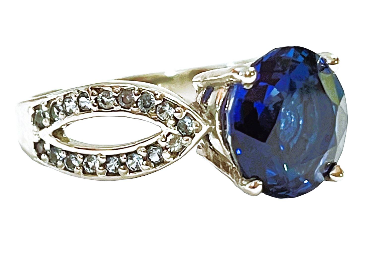 New African 5.2 Ct Kashmir Blue & Light Blue Sapphire Sterling Ring 2
