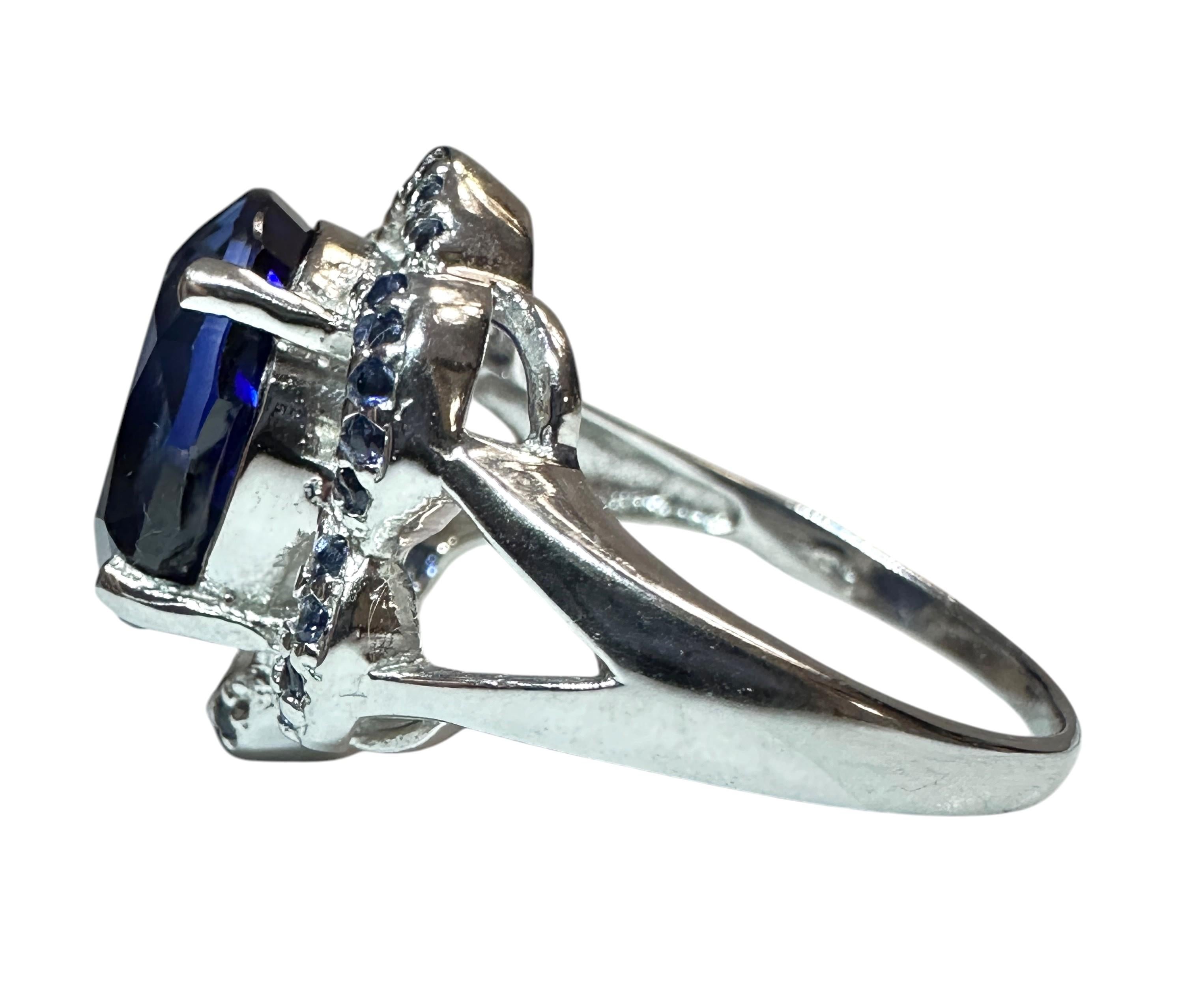 New African 5.20 Carat Oval & Diamond Cut Blue Sapphire Sterling Ring Size 7 For Sale 4