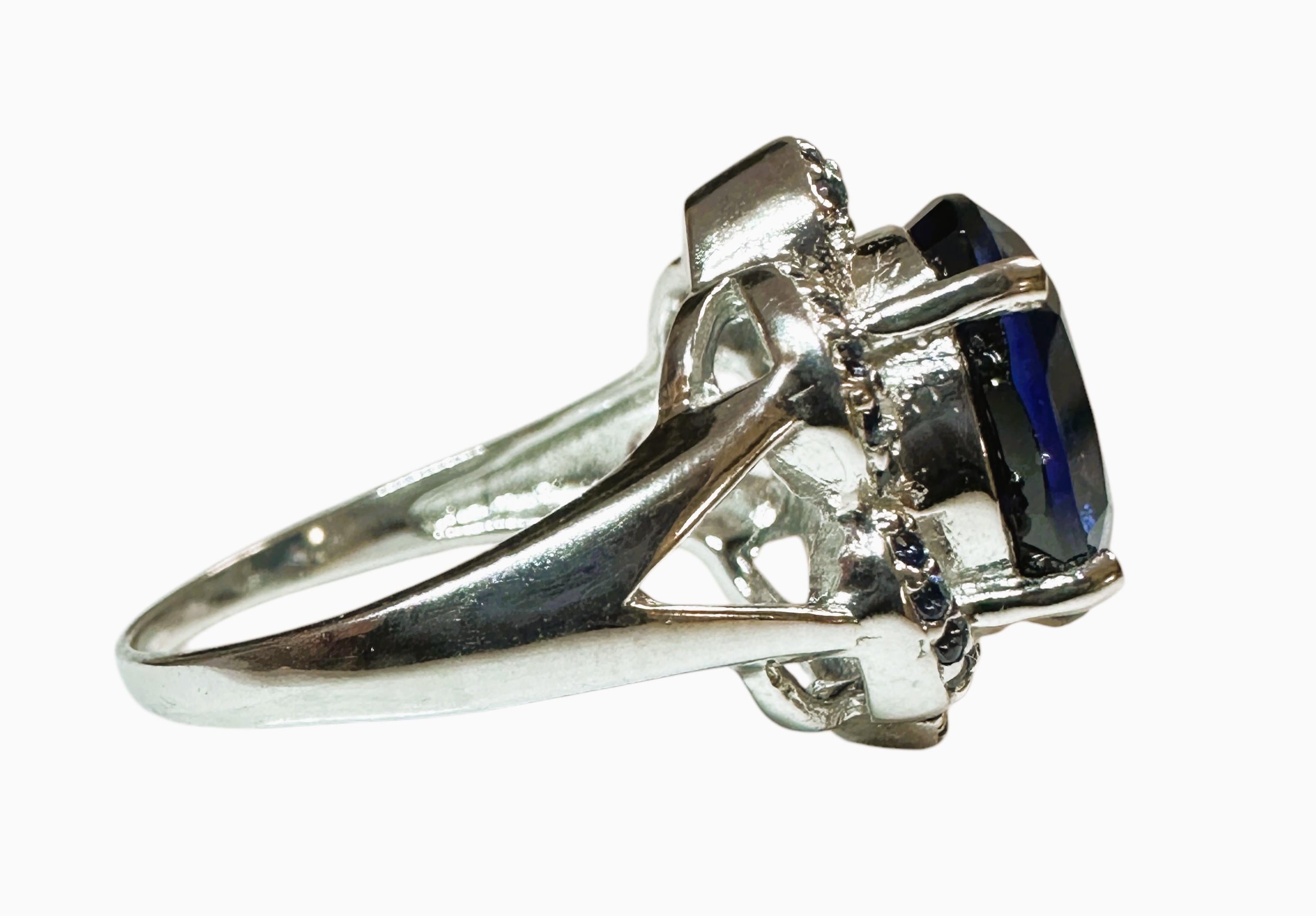 New African 5.20 Carat Oval & Diamond Cut Blue Sapphire Sterling Ring Size 7 For Sale 3