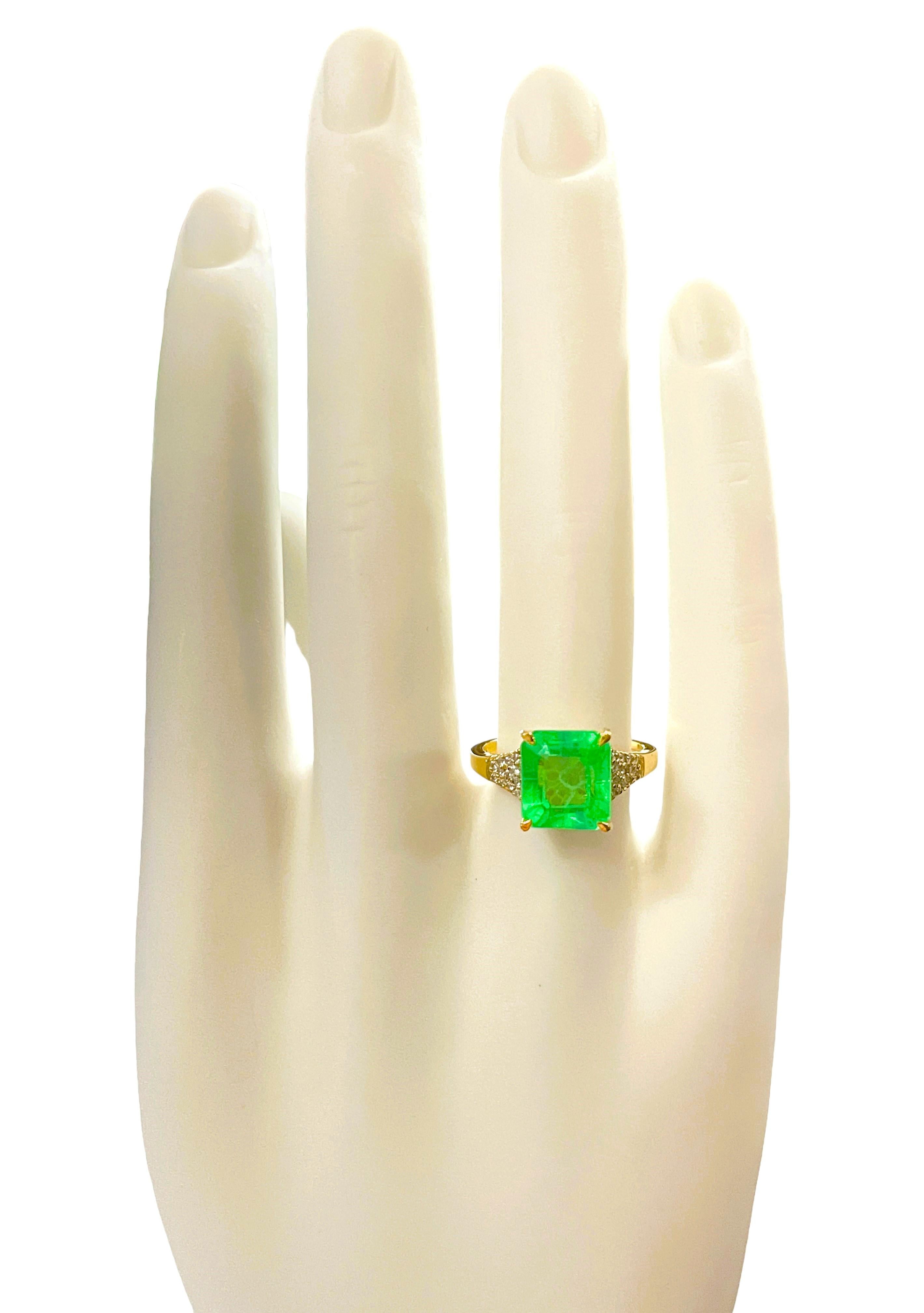 New African 5.40 Carat Emerald Green Garnet Sapphire YGold Sterling Ring 1