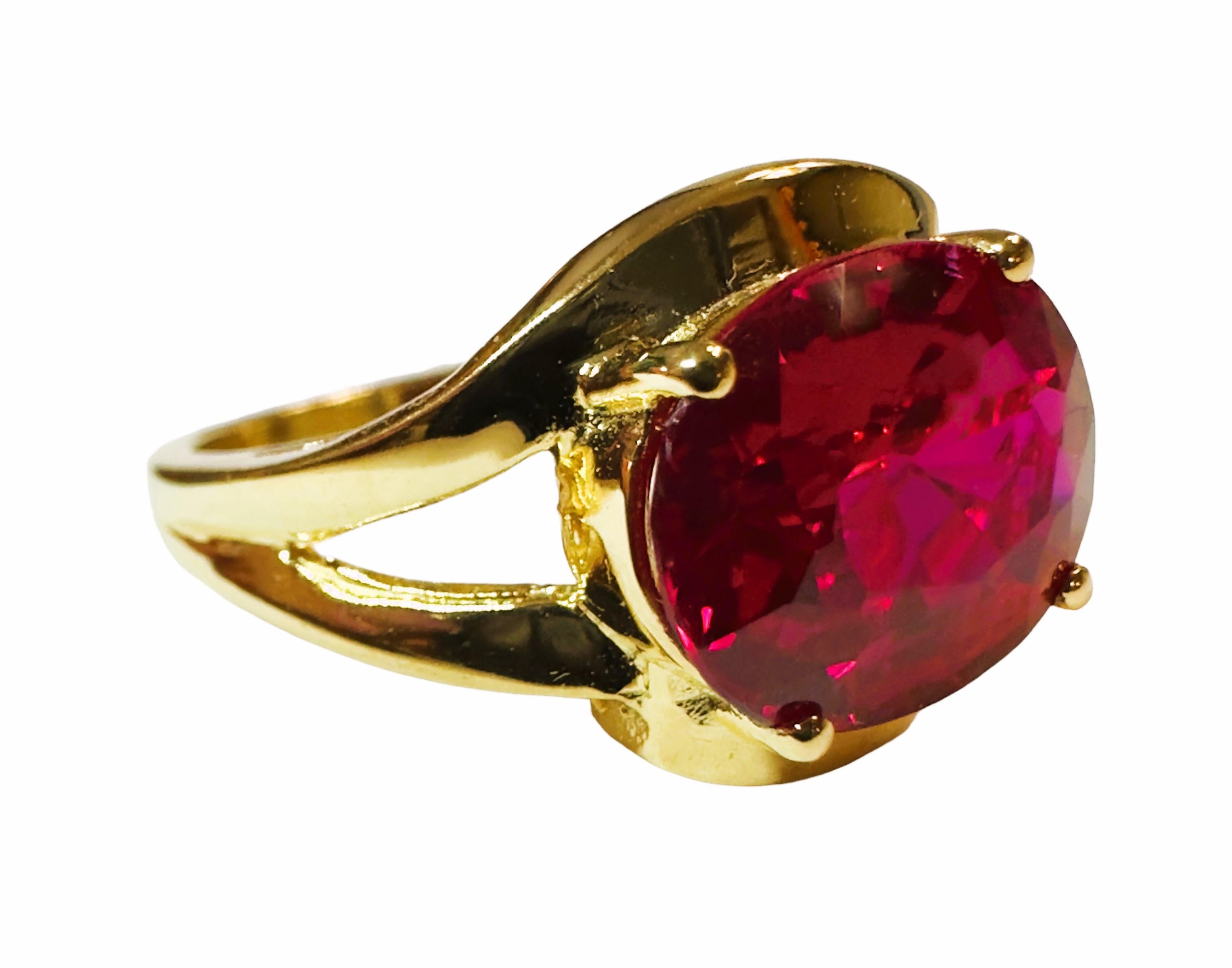 Women's New African 5.80 Ct Pinkish Red Sapphire Yellow Gold Plated Sterling Ring For Sale