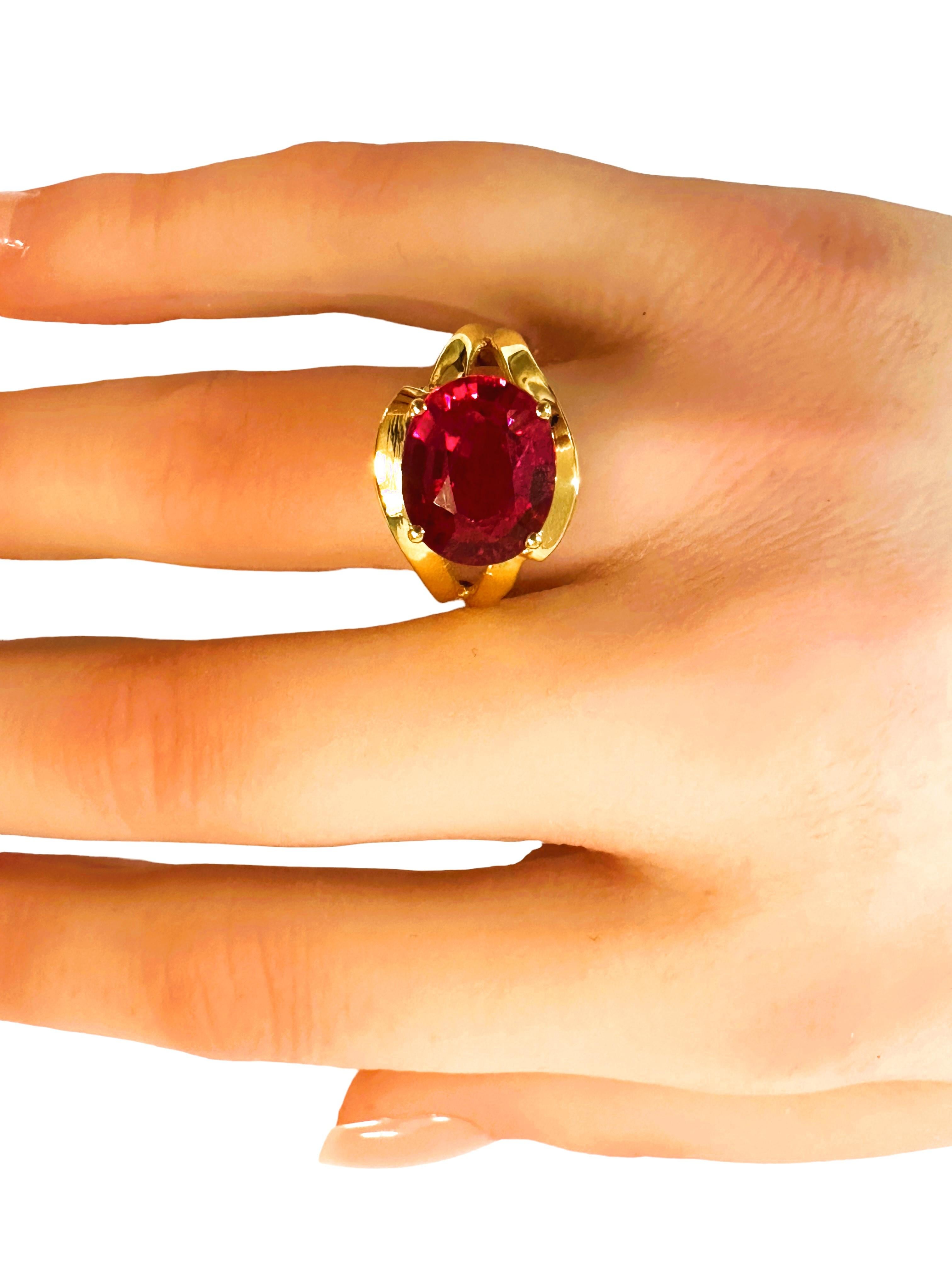 New African 5.80 Ct Pinkish Red Sapphire Yellow Gold Plated Sterling Ring For Sale 2