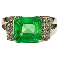 New African 5.9 Carat Emerald Green Garnet Sapphire Sterling Ring
