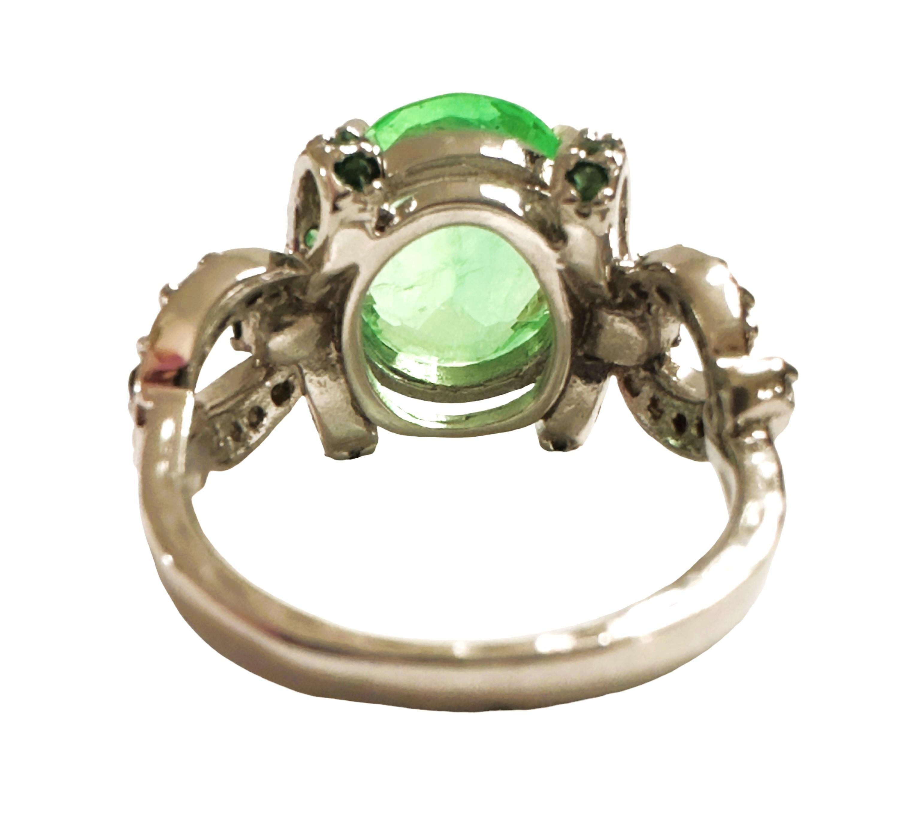 Oval Cut New African 6.60 Ct Emerald Green Garnet Sapphire & Tsavorite Sterling Ring 