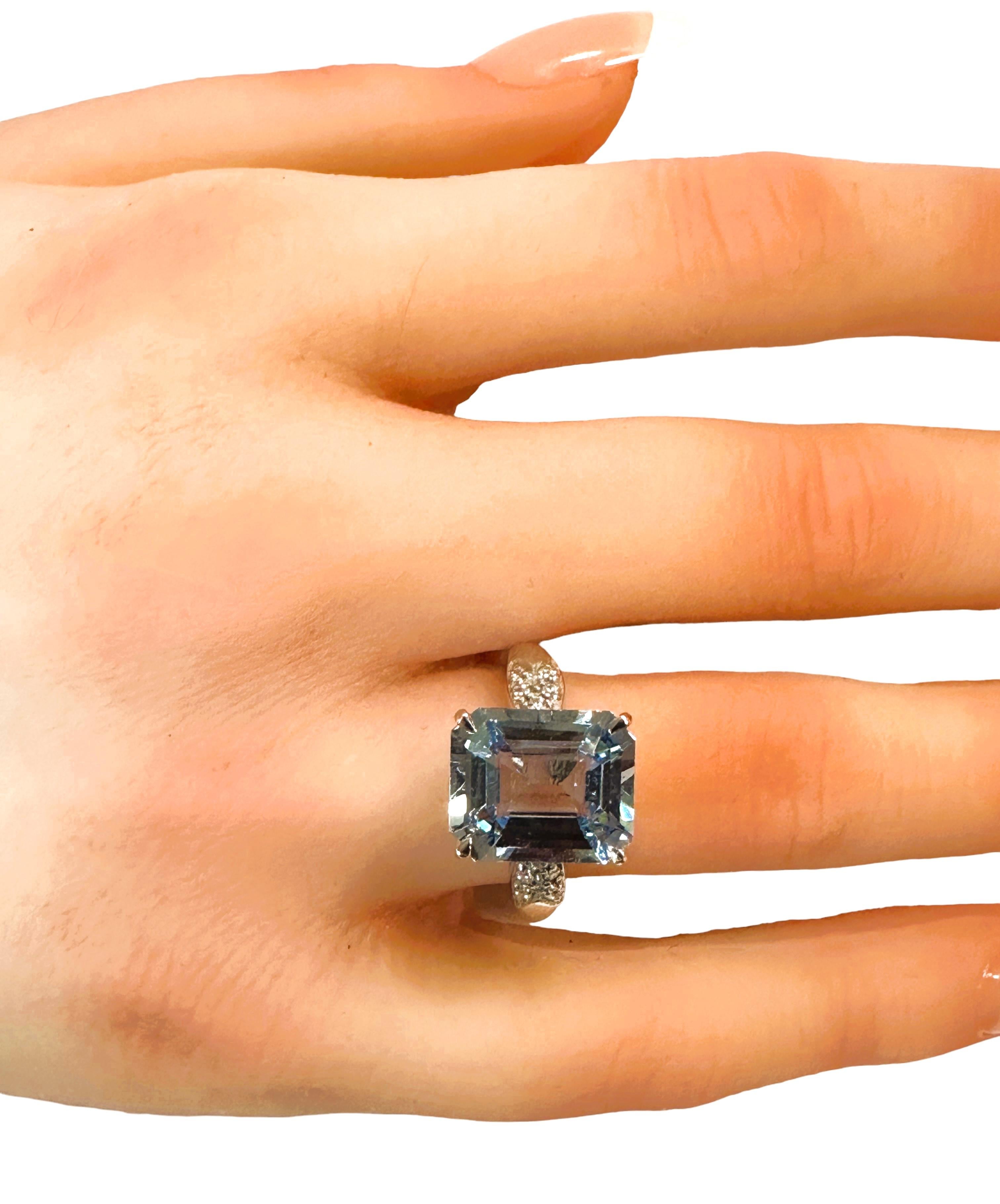 New African 6.7 Ct Sky Blue Topaz & White Sapphire Sterling Ring In New Condition In Eagan, MN