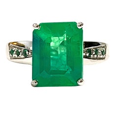 New African 6.70 Carat Emerald Green Garnet Sapphire & Tsavorite Sterling Ring