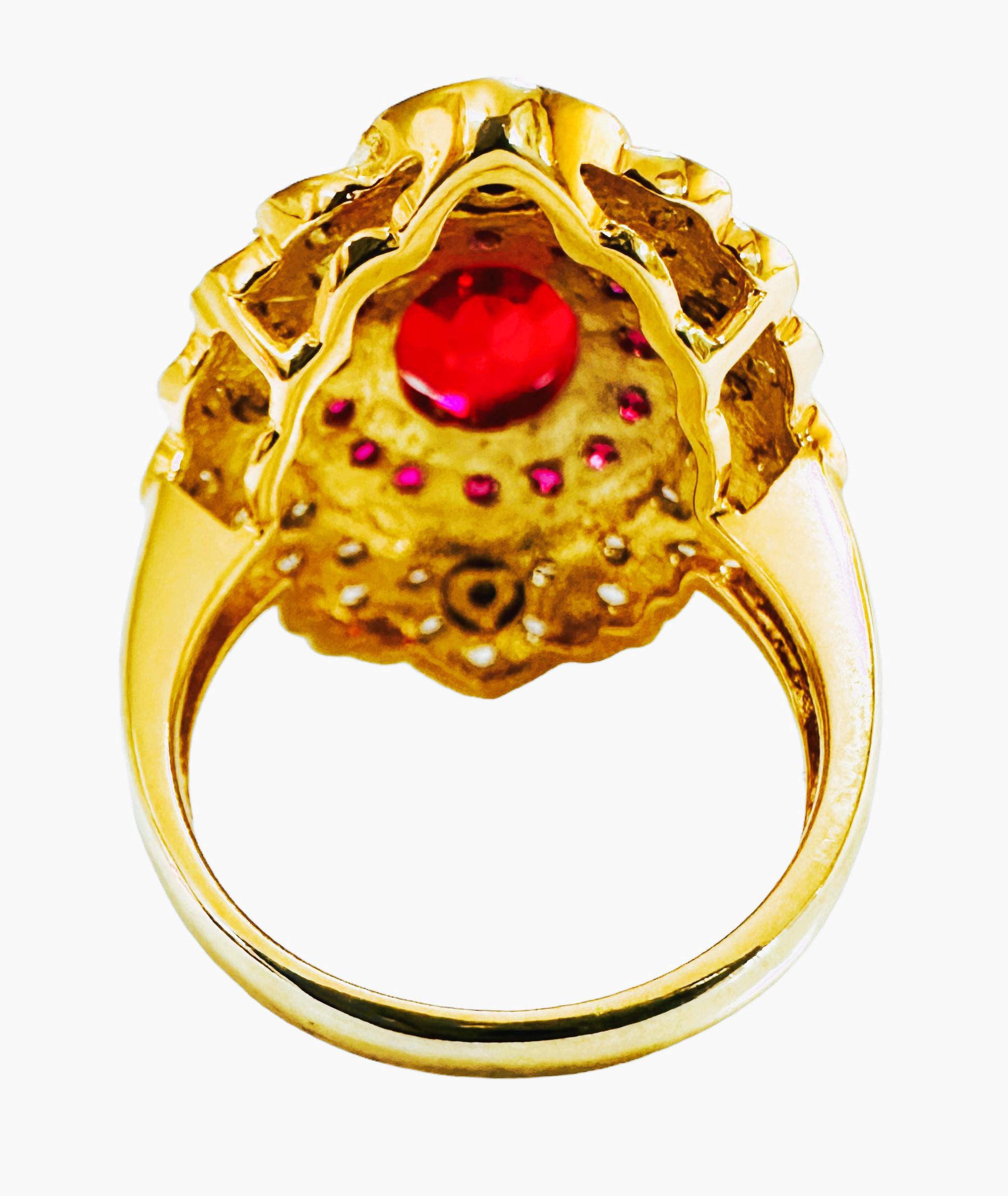 Taille ovale New African 7.20 ct Raspberry & Pink & White YGold Plated Sapphire Sterling Ring en vente