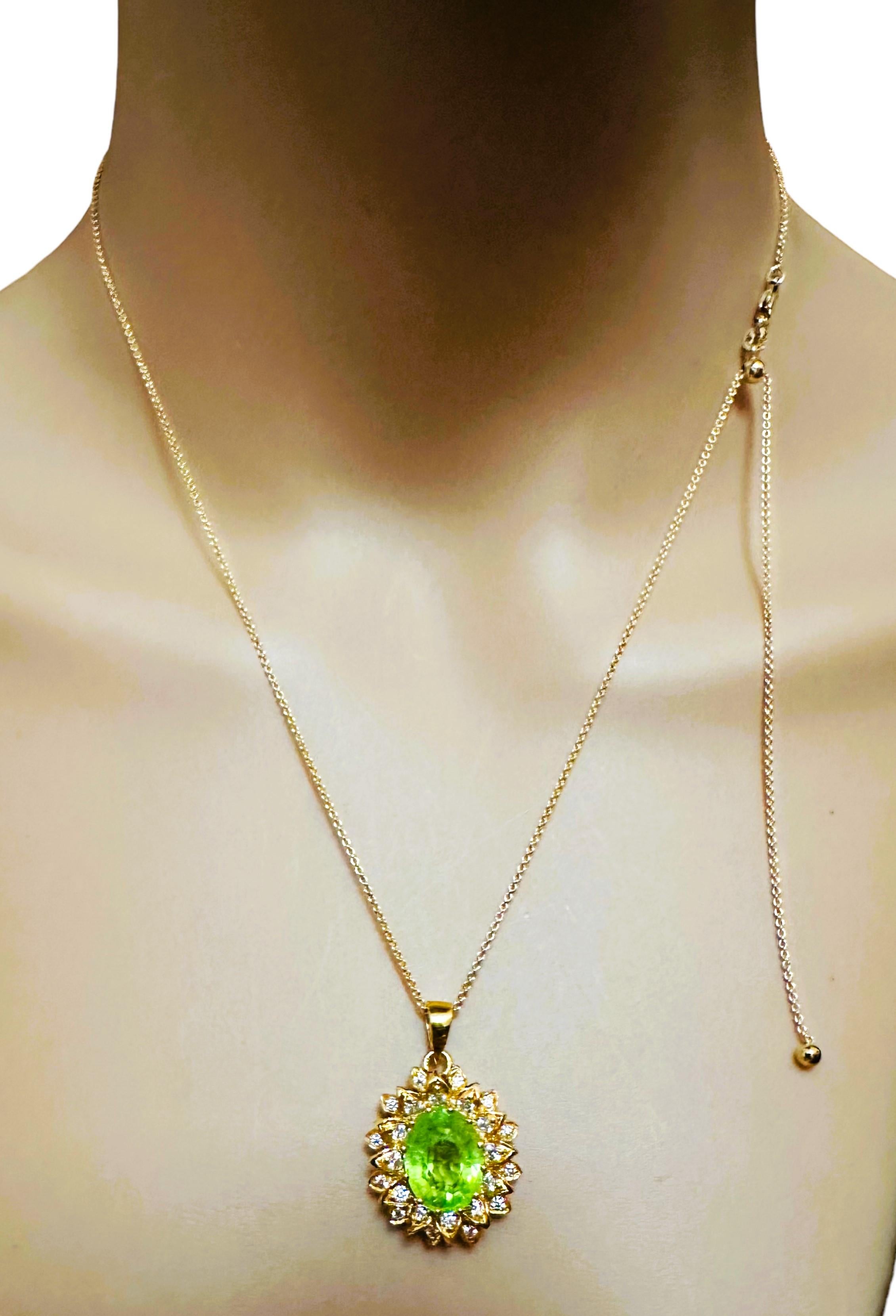 Oval Cut New African 7.30 ct Peridot & Sapphire YGold Plate Sterling Pendant Necklace