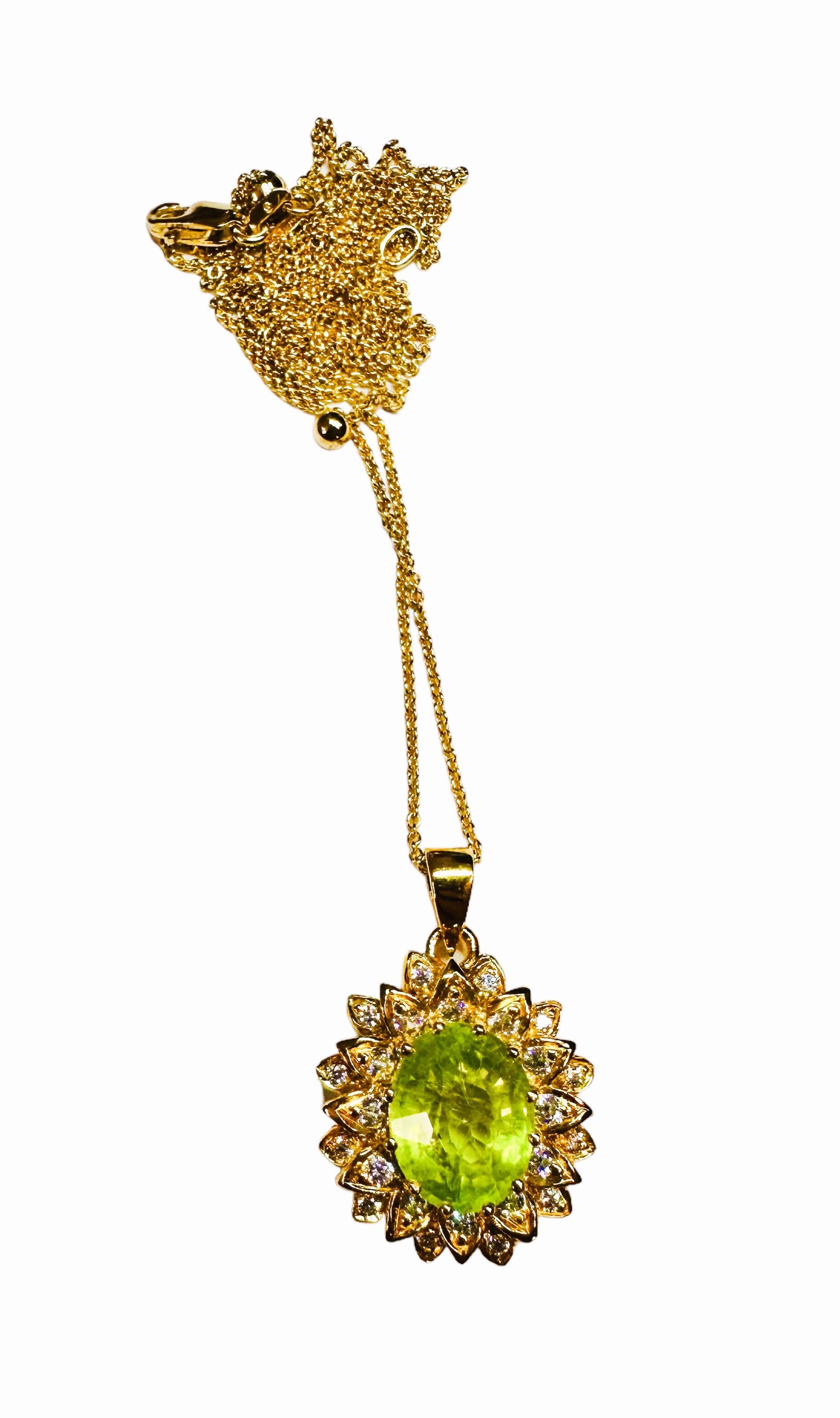 New African 7.30 ct Peridot & Sapphire YGold Plate Sterling Pendant Necklace In New Condition In Eagan, MN
