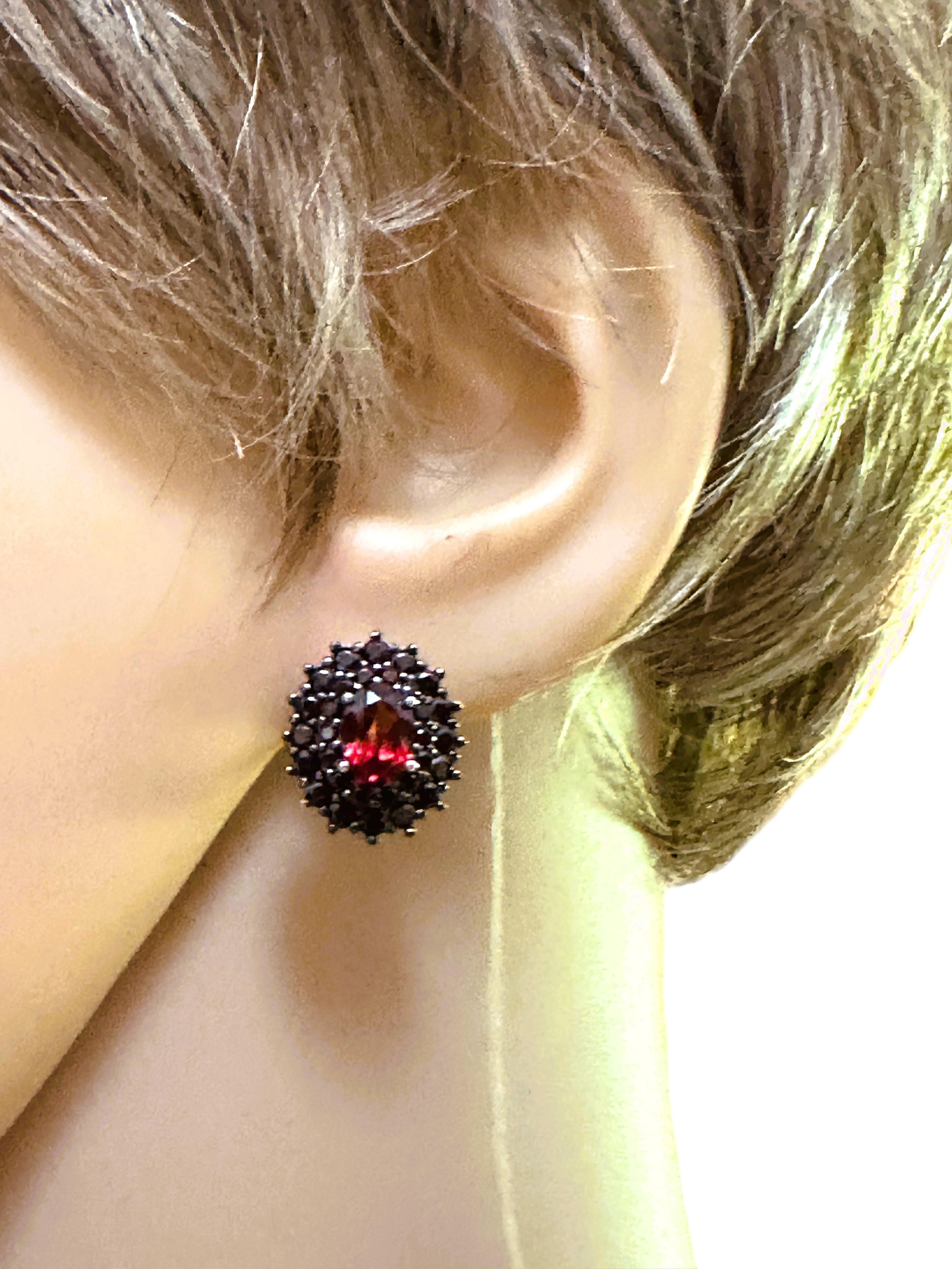  New African .76 Carat Mozambique Red Garnet Sterling Earrings Pour femmes 