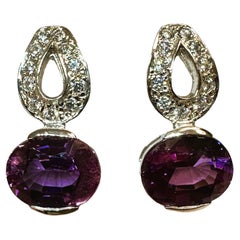 Nuevo Zafiro púrpura/azul de 7,90 quilates y zafiro talla diamante Pendientes de plata de ley