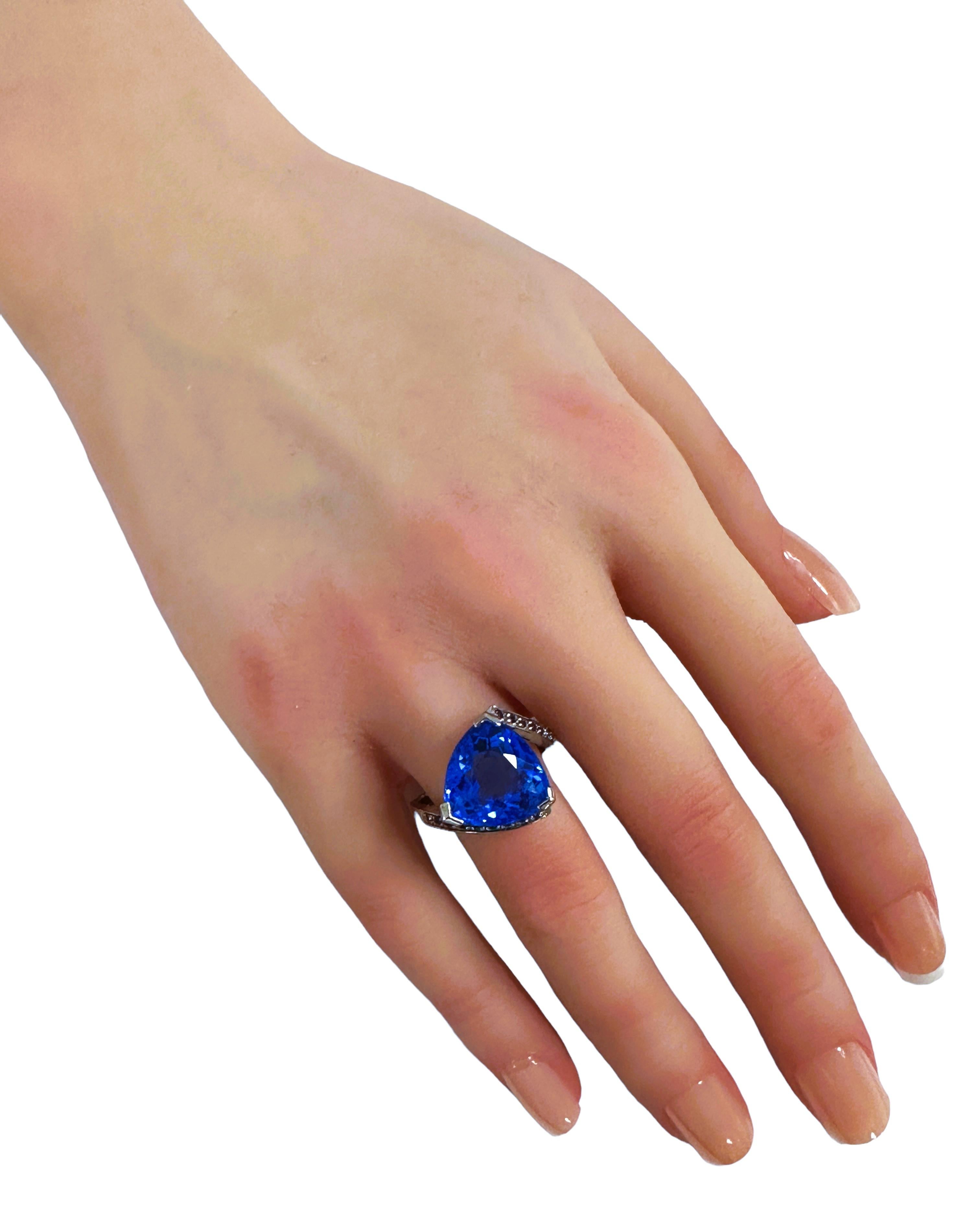 Afrikanischer 7,90 Karat Schweizer Blautopas & blauer Saphir Sterling-Ring, Afrika Damen