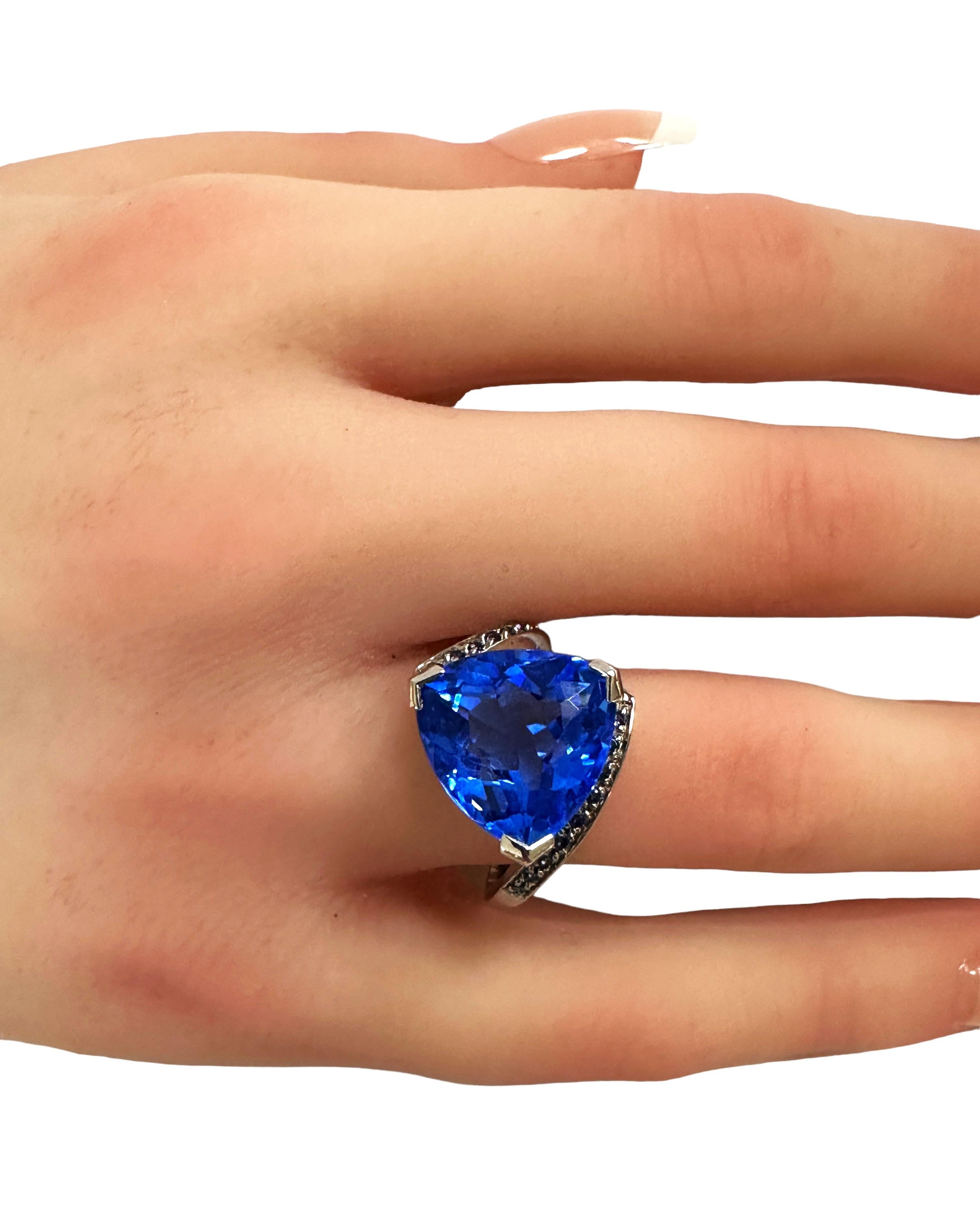 Afrikanischer 7,90 Karat Schweizer Blautopas & blauer Saphir Sterling-Ring, Afrika 1