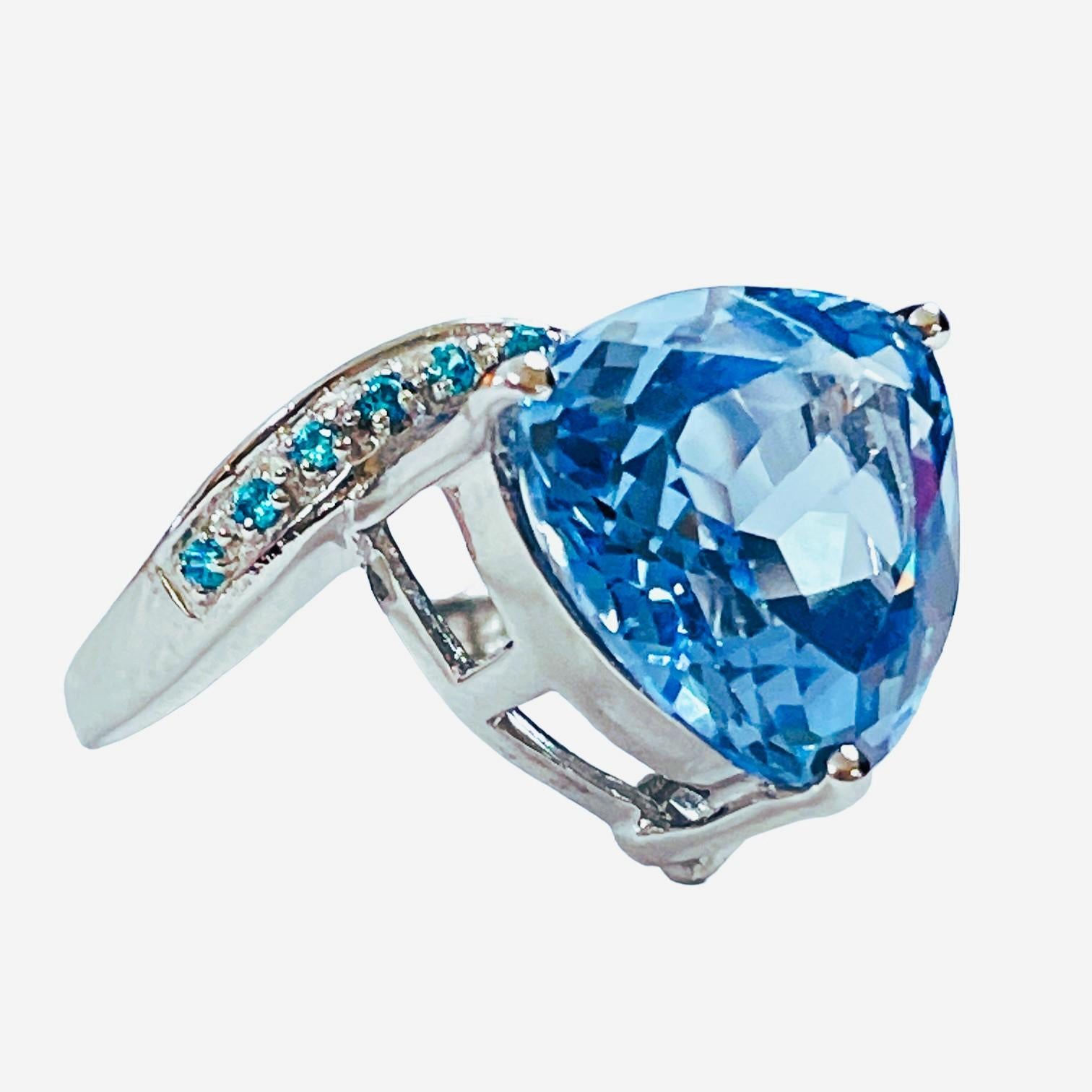 Afrikanischer 8.10 Karat Schweizer Blautopas und Paraiba-Blauer Apatit Sterling-Ring 1