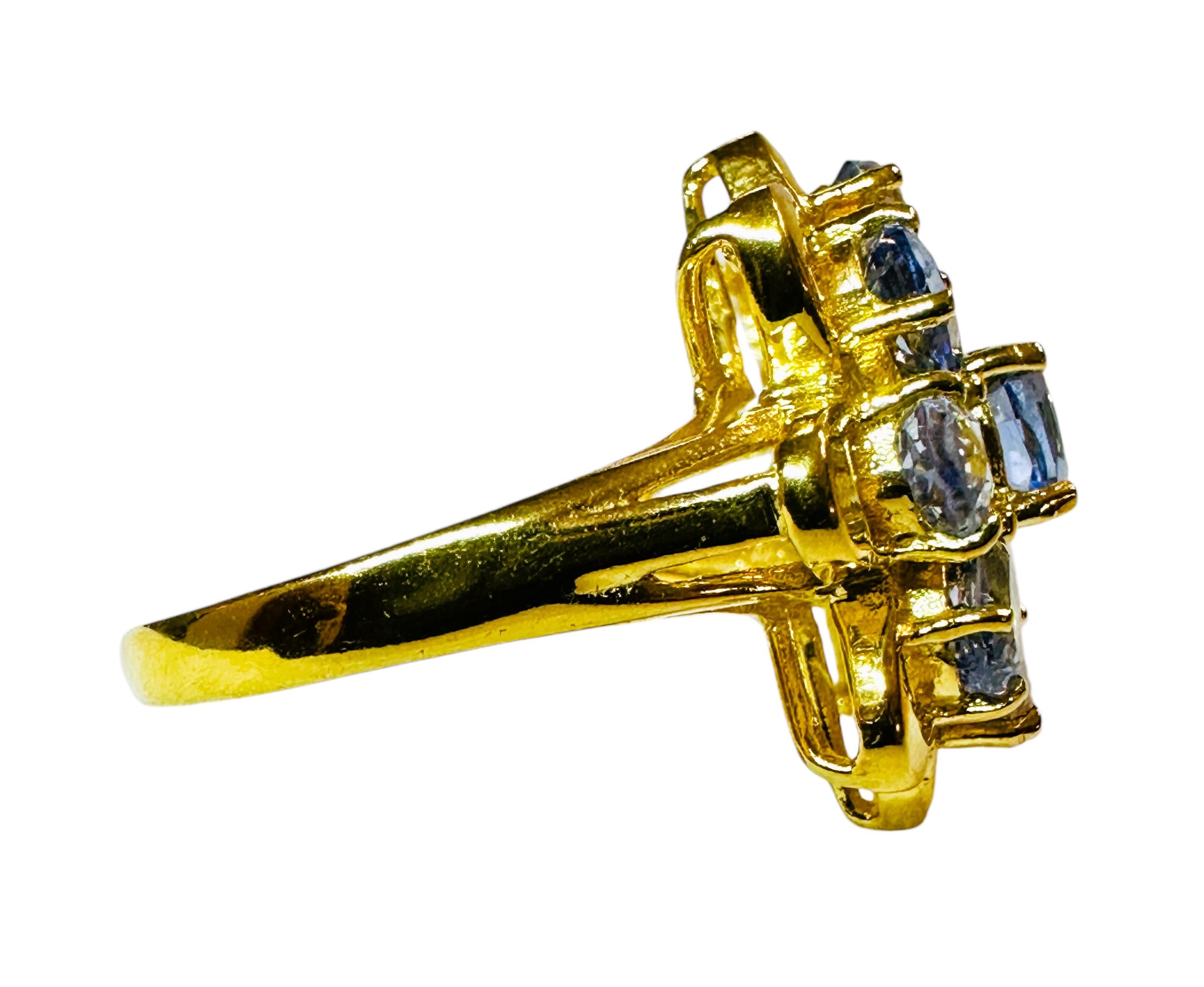 Nuevo anillo africano de 9 piedras de zafiro azul aciano de 4,9 quilates y chapado en oro en Nuevo estado para la venta en Eagan, MN