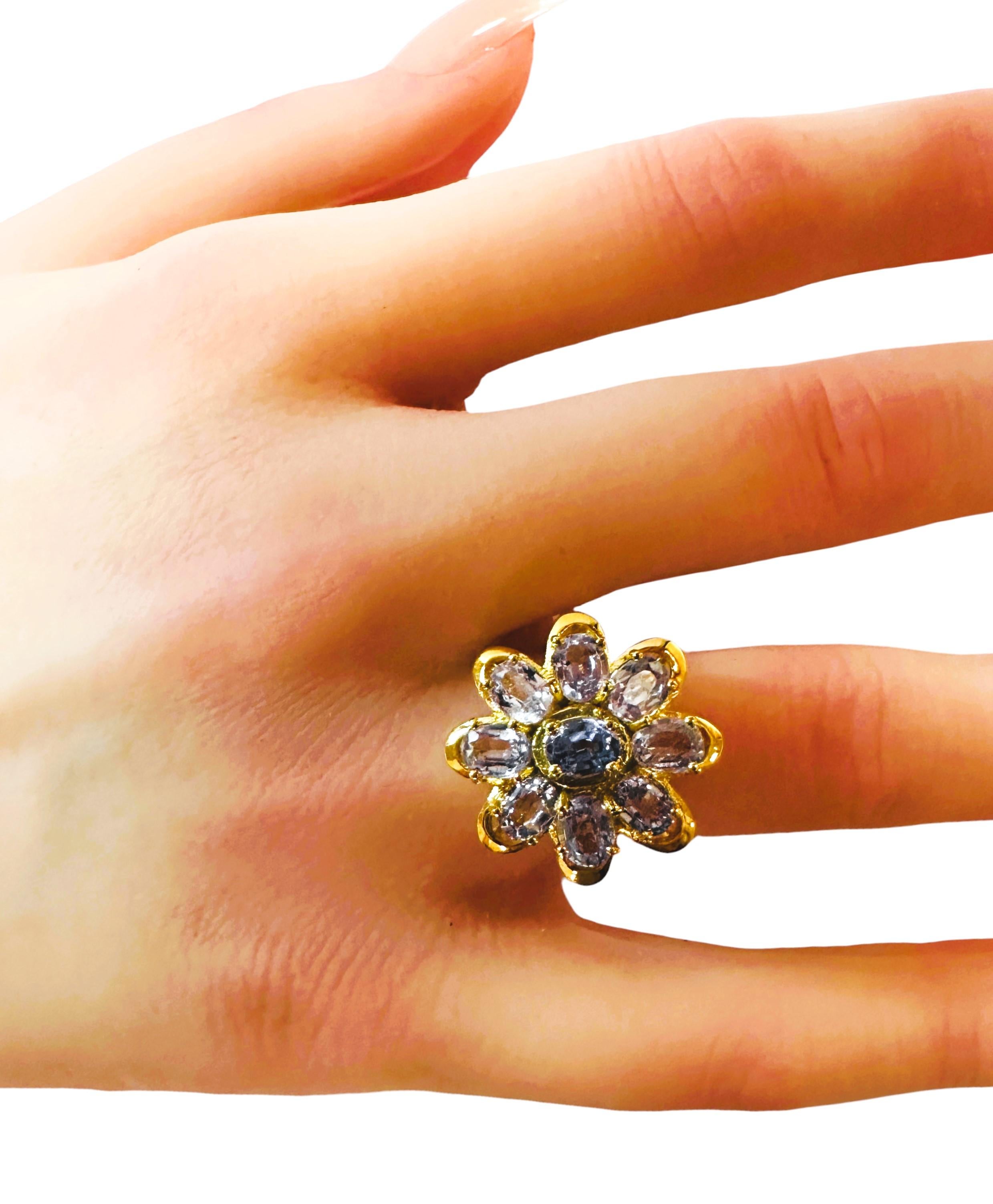 Nuevo anillo africano de 9 piedras de zafiro azul aciano de 4,9 quilates y chapado en oro en venta 1