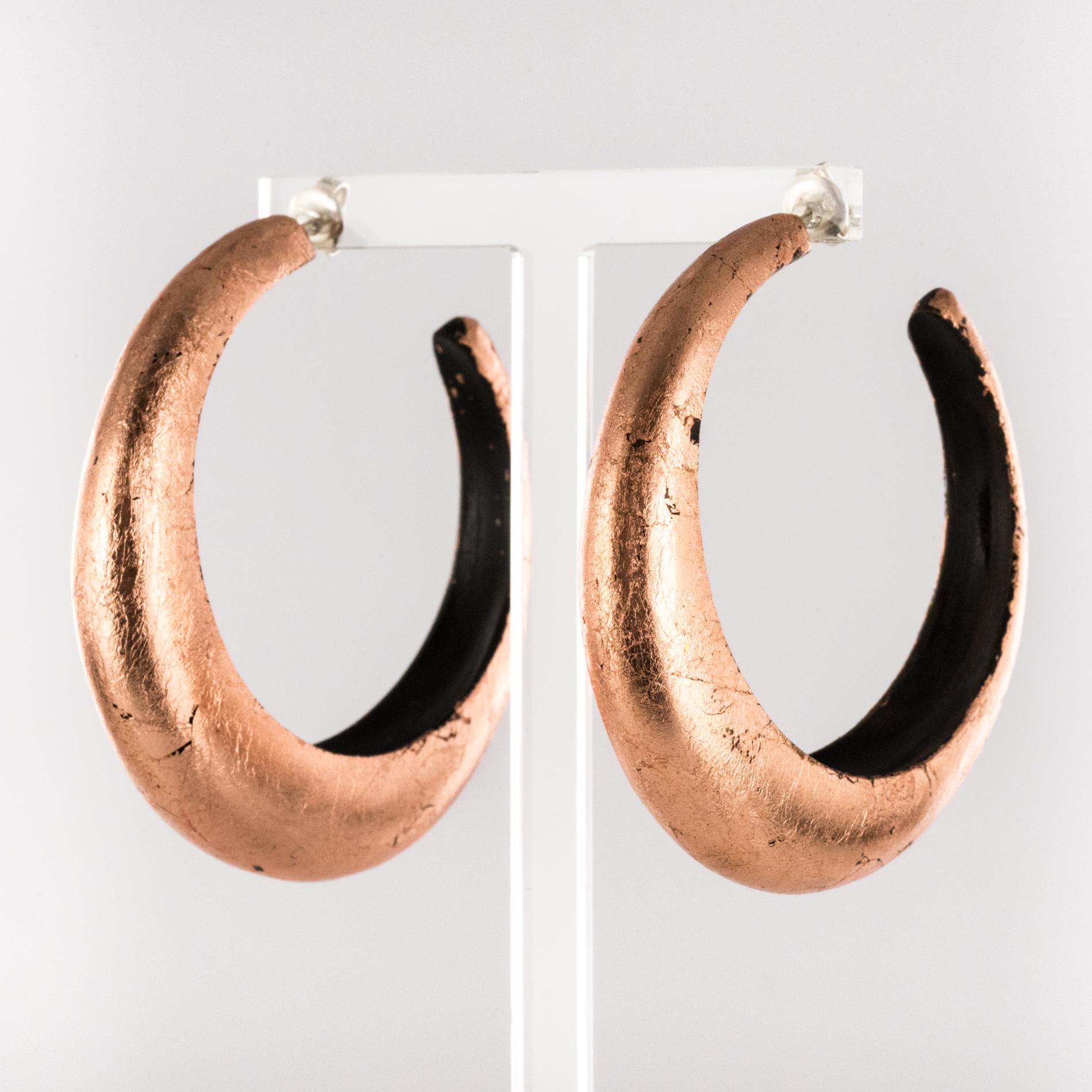 African Ebony Copper Hoops Earrings (Zeitgenössisch)