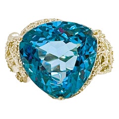 New African If 15.1 Ct Trilliant Swiss Blue Topaz 
White Sapphire Sterling Ring