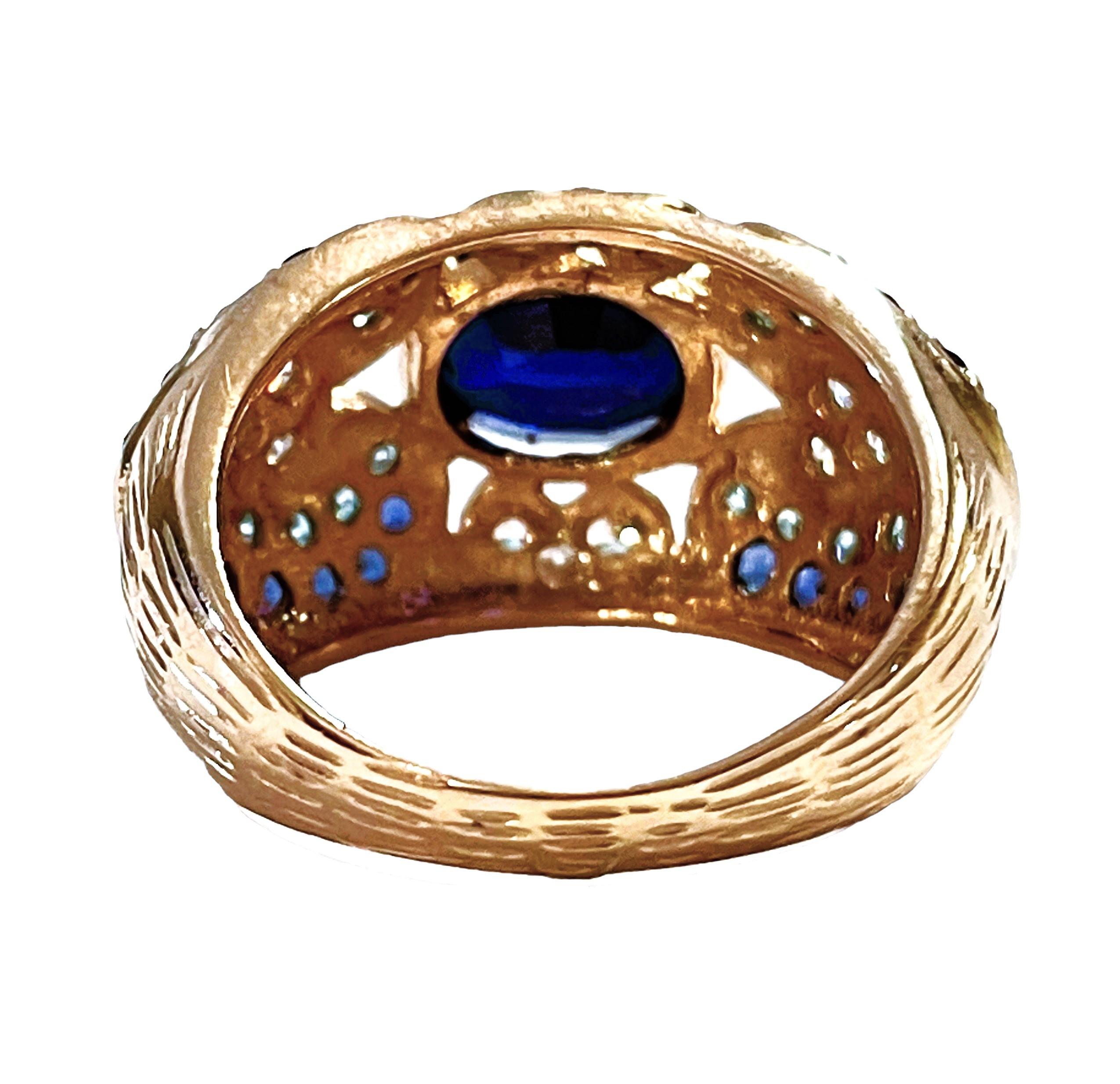 Taille ovale Bague en argent sterling plaqué or avec saphirs bleus et blancs du Cachemire de 3,5 carats IF, Neuf