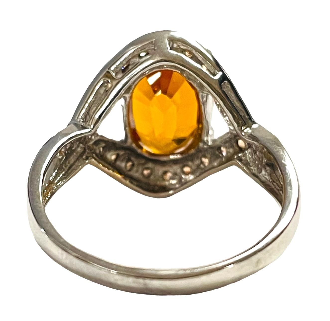 Afrikanischer Sterling-Ring mit 4,20 Karat gelbem, orangefarbenem Saphir und Champagner-Saphir im Zustand „Neu“ in Eagan, MN