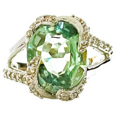 Afrikanischer IF 5,10 Karat Ring mit grünem Saphir und weißem Saphir aus Sterling
