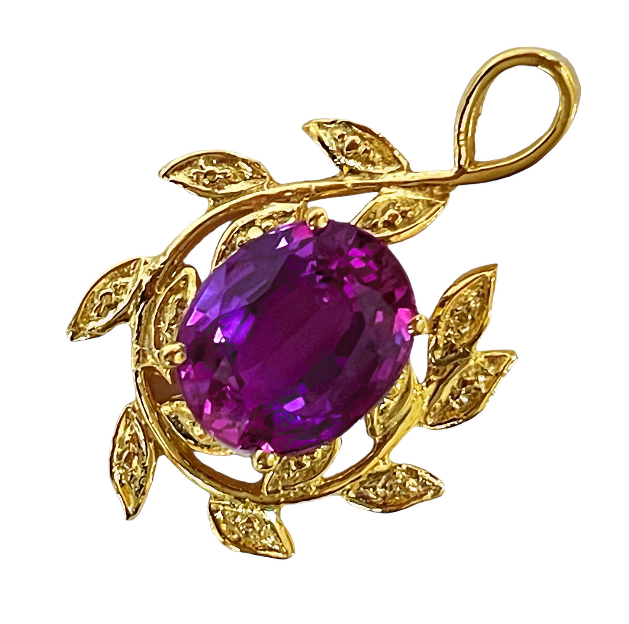 Art Deco New African IF 5.20ct Pink Purple Sapphire Yellow Gold Plated Sterling Pendant For Sale