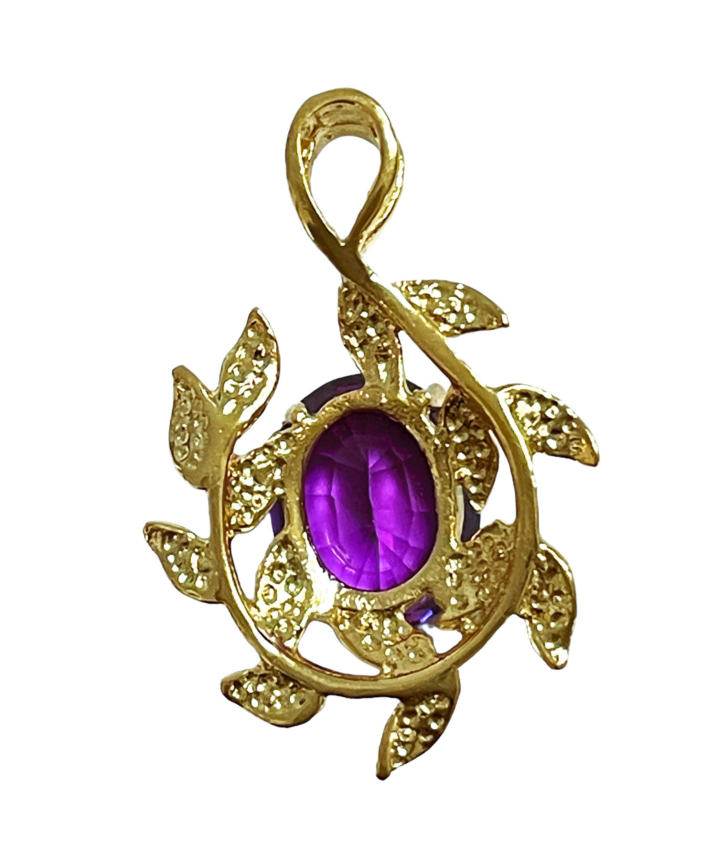 Women's New African IF 5.20ct Pink Purple Sapphire Yellow Gold Plated Sterling Pendant For Sale