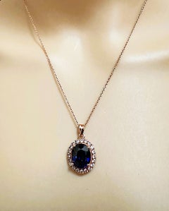 Afrikanischer vergoldeter Sterlingsilber-Anhänger IF 5,50 Karat tiefblauer Saphir, IF Neuafrikanisch